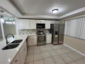 EATON AT HAMPTONS WEST CONDO - Residential Lease