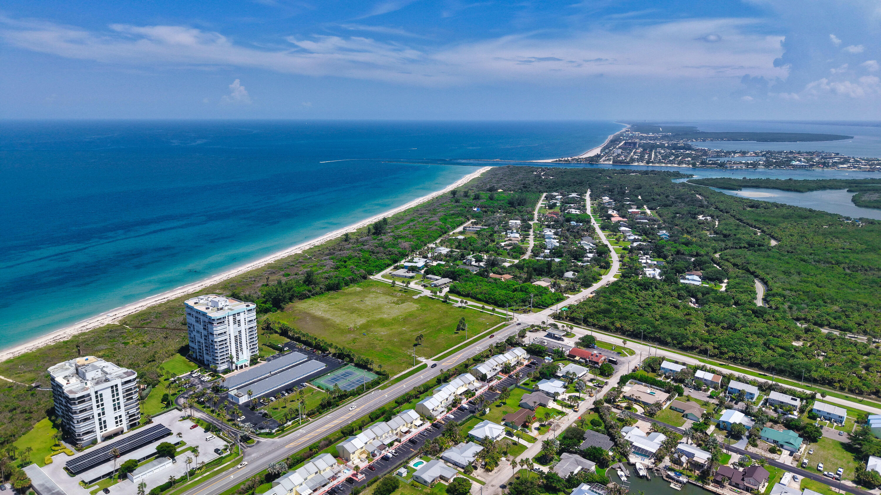 AQUANIQUE OCEAN CLUB, A CONDOMINIUM - Residential