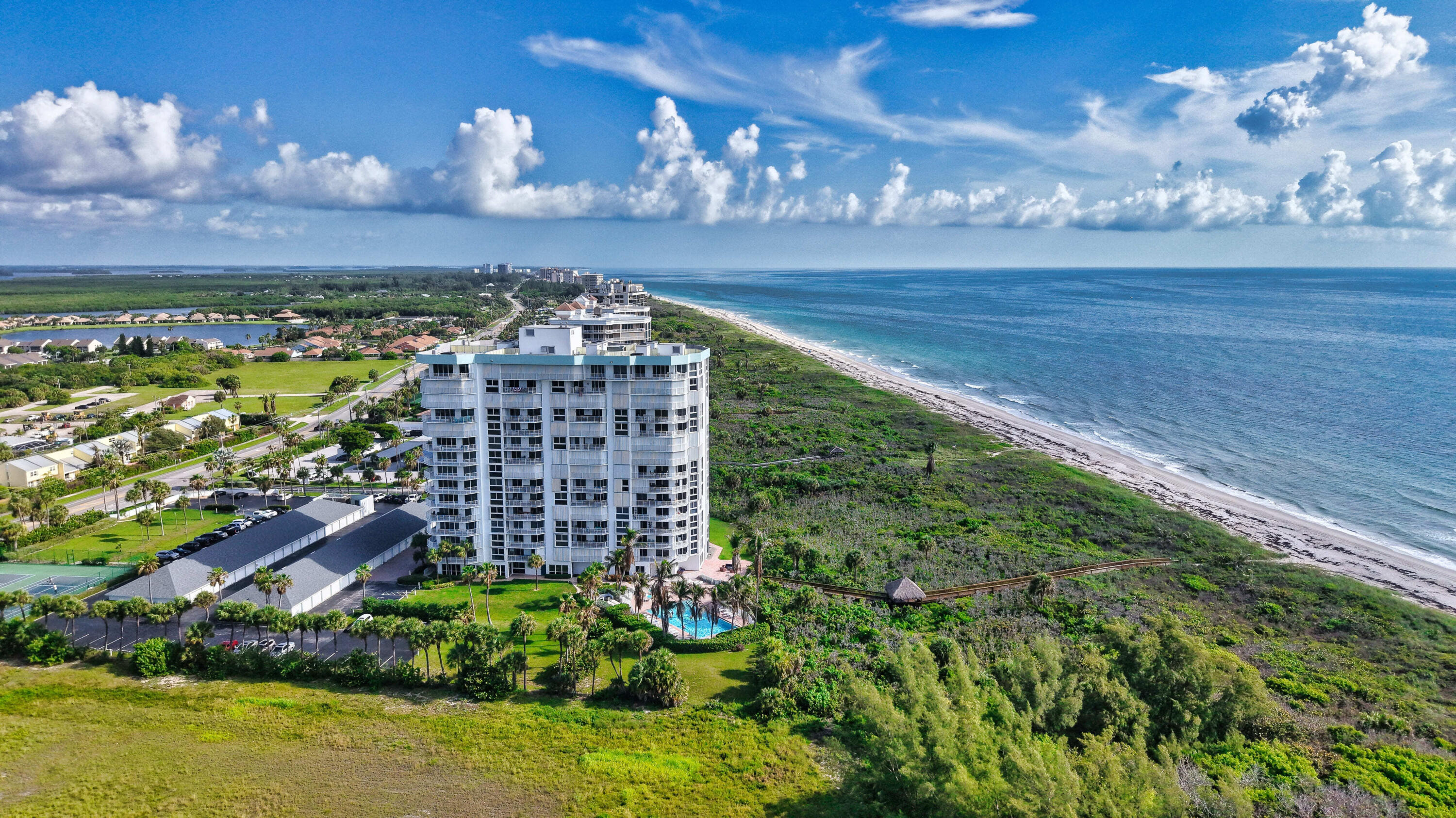 AQUANIQUE OCEAN CLUB, A CONDOMINIUM - Residential
