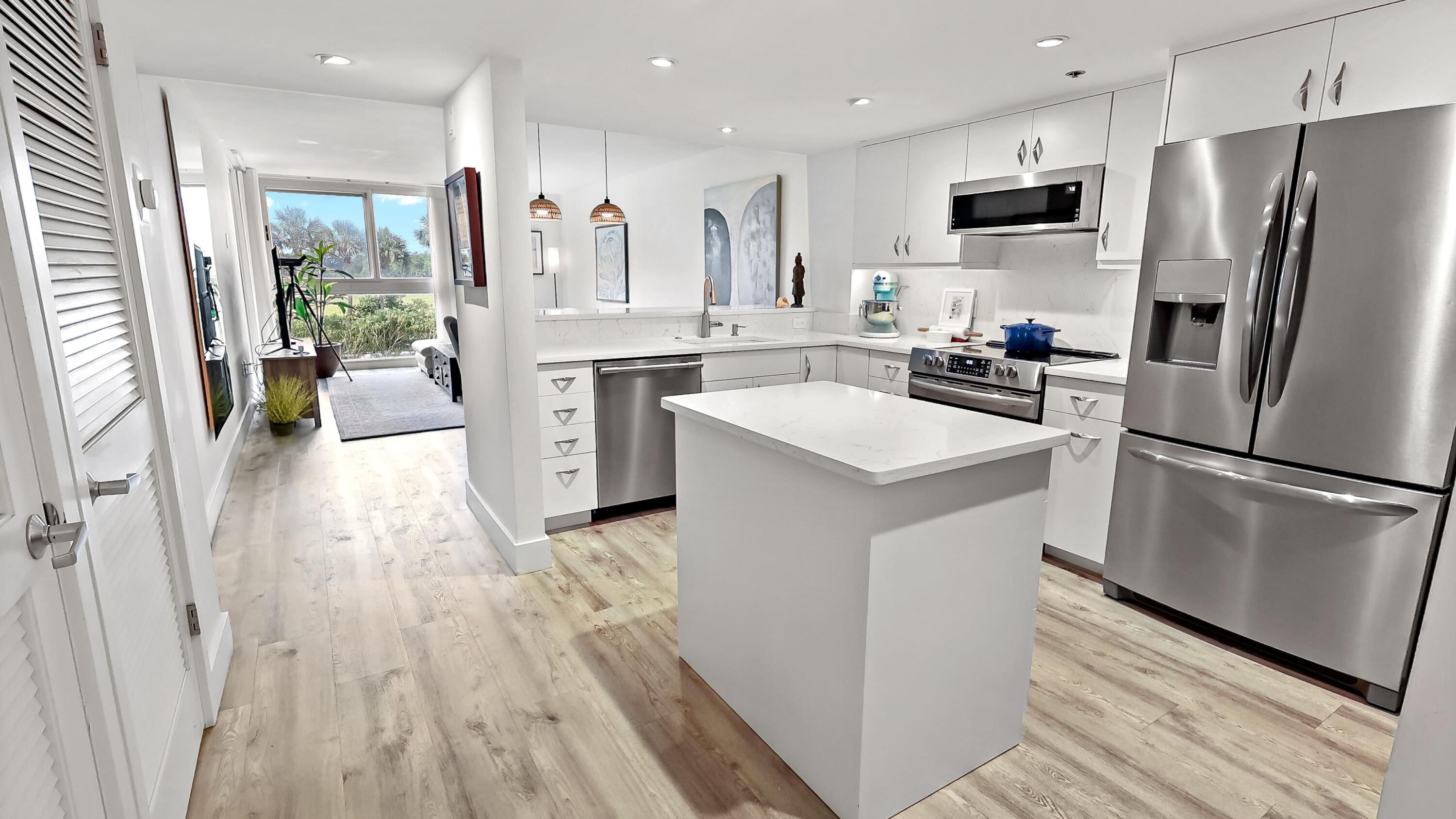 AQUANIQUE OCEAN CLUB, A CONDOMINIUM - Residential