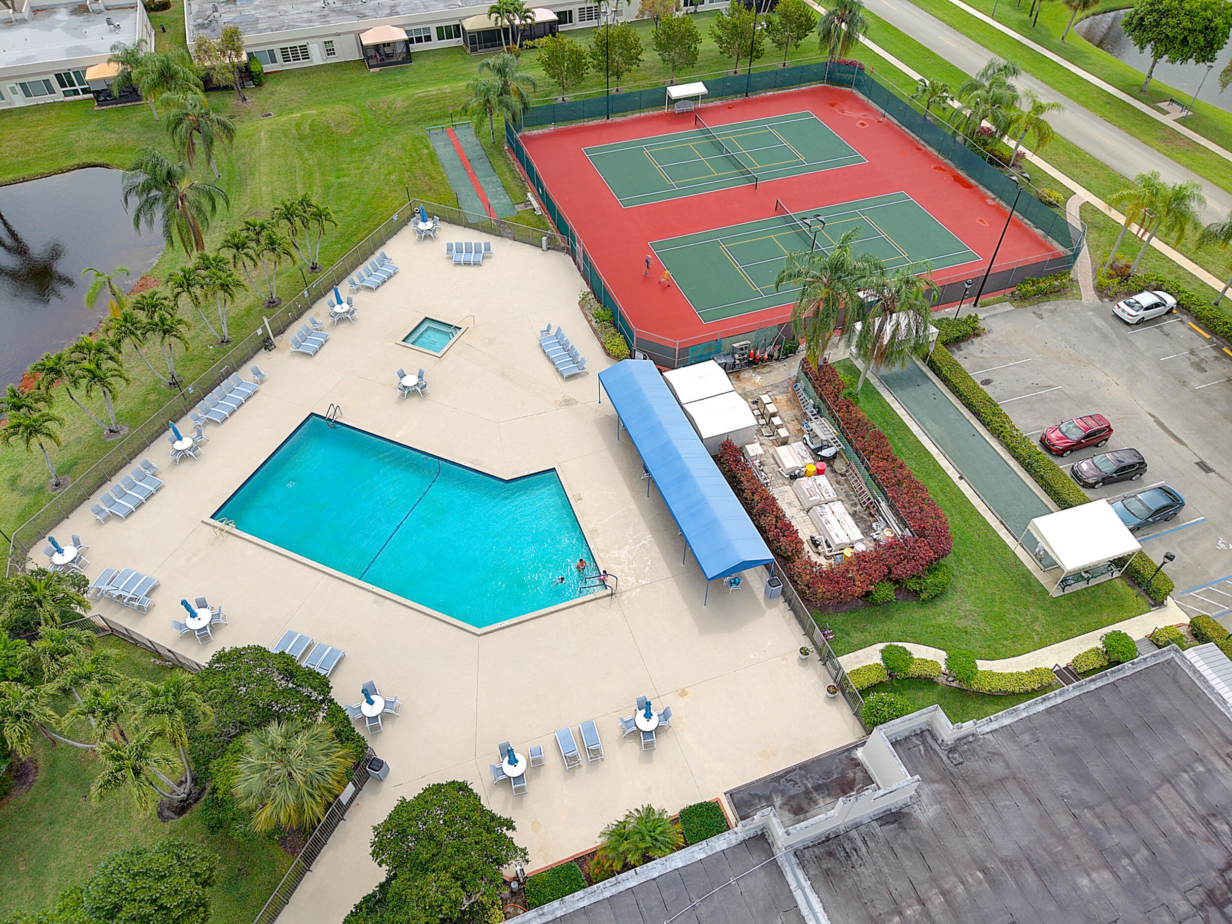 TOWN VILLAS - Residential