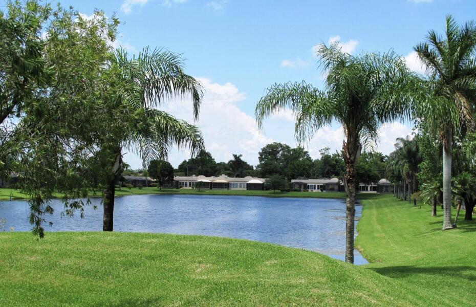 TOWN VILLAS - Residential
