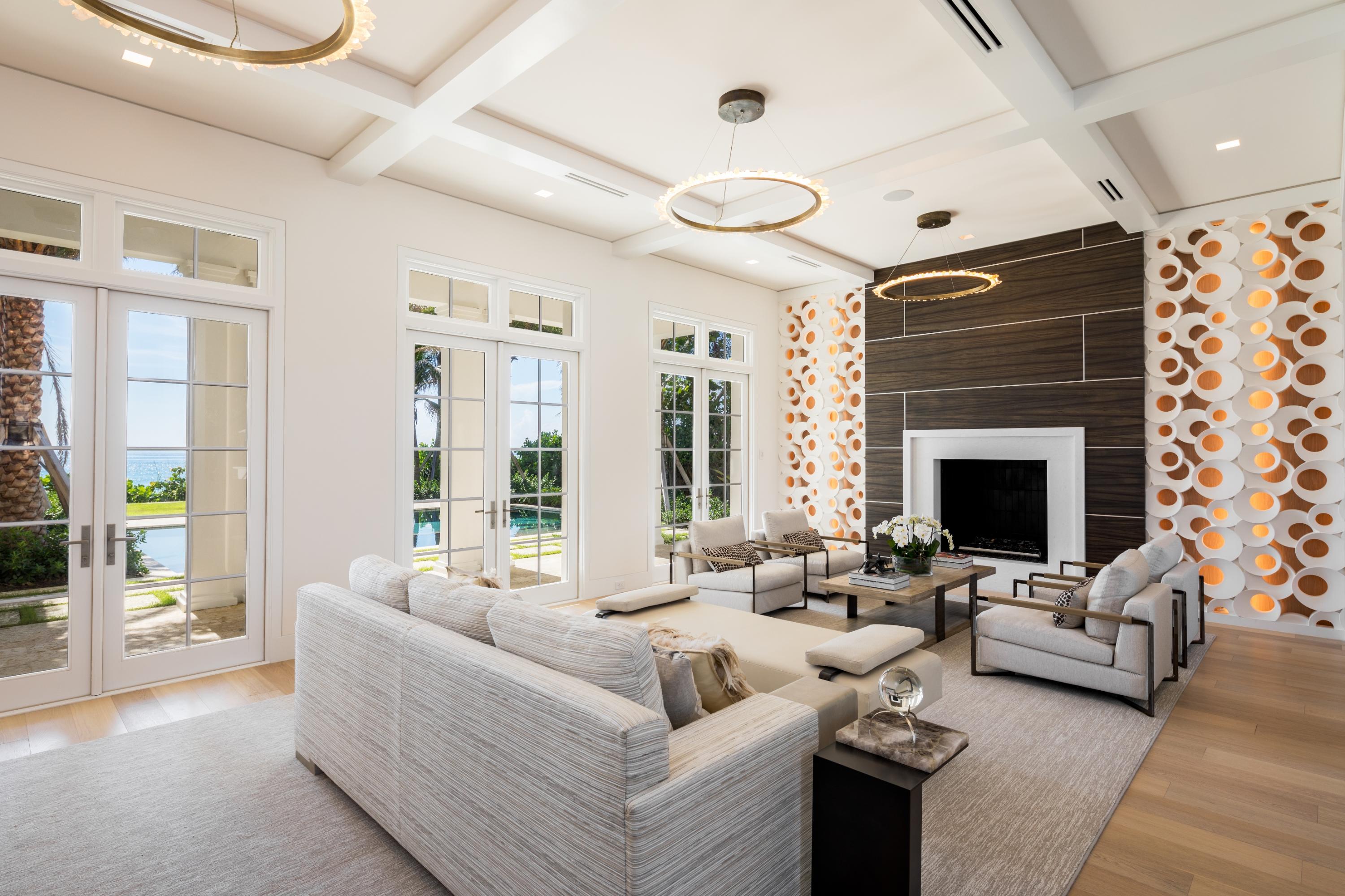 M M W BEACHHOUSE LOT PL - Residential