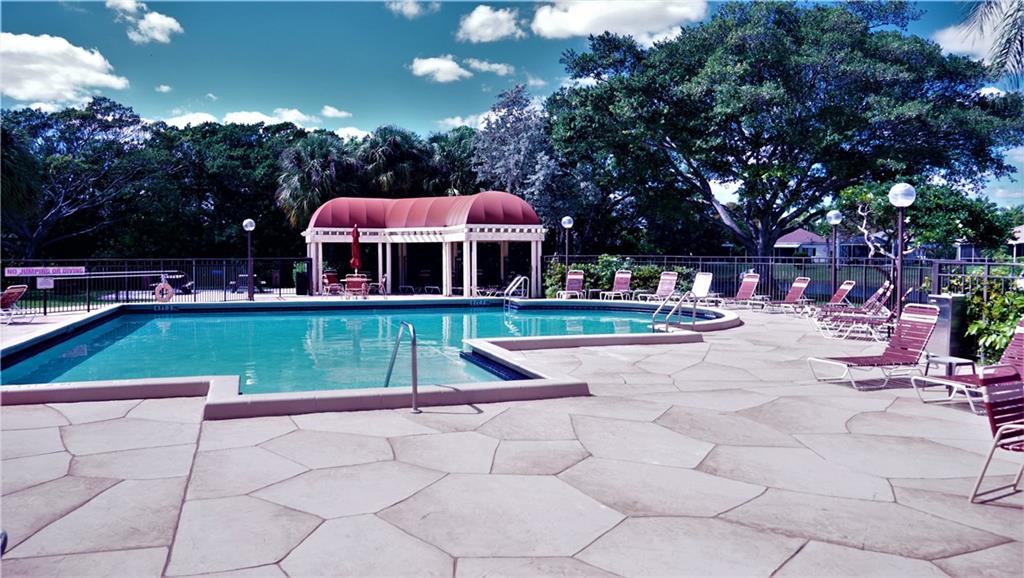 Independence Bay - gated - Residential
