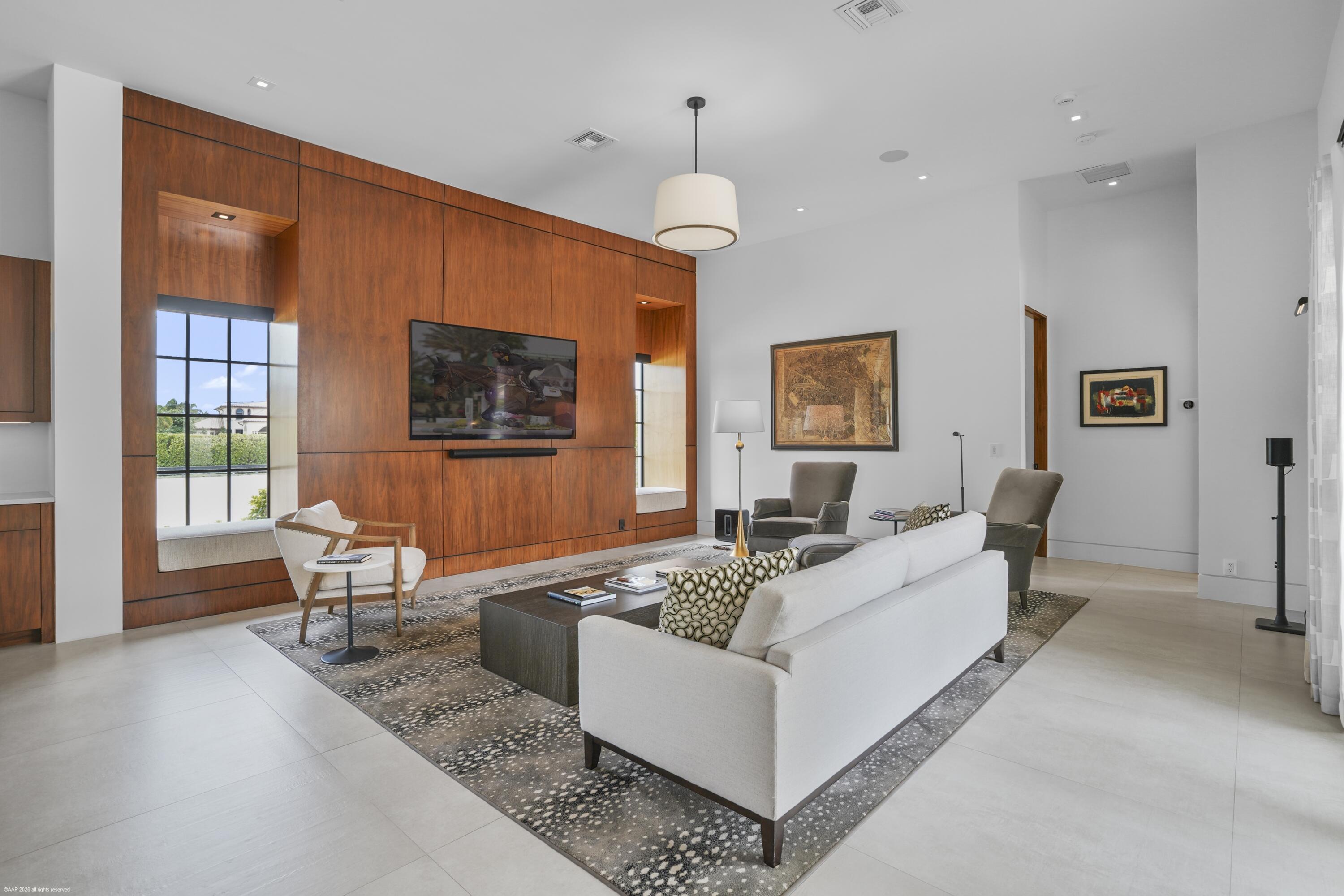 PALM BEACH POINT - Residential