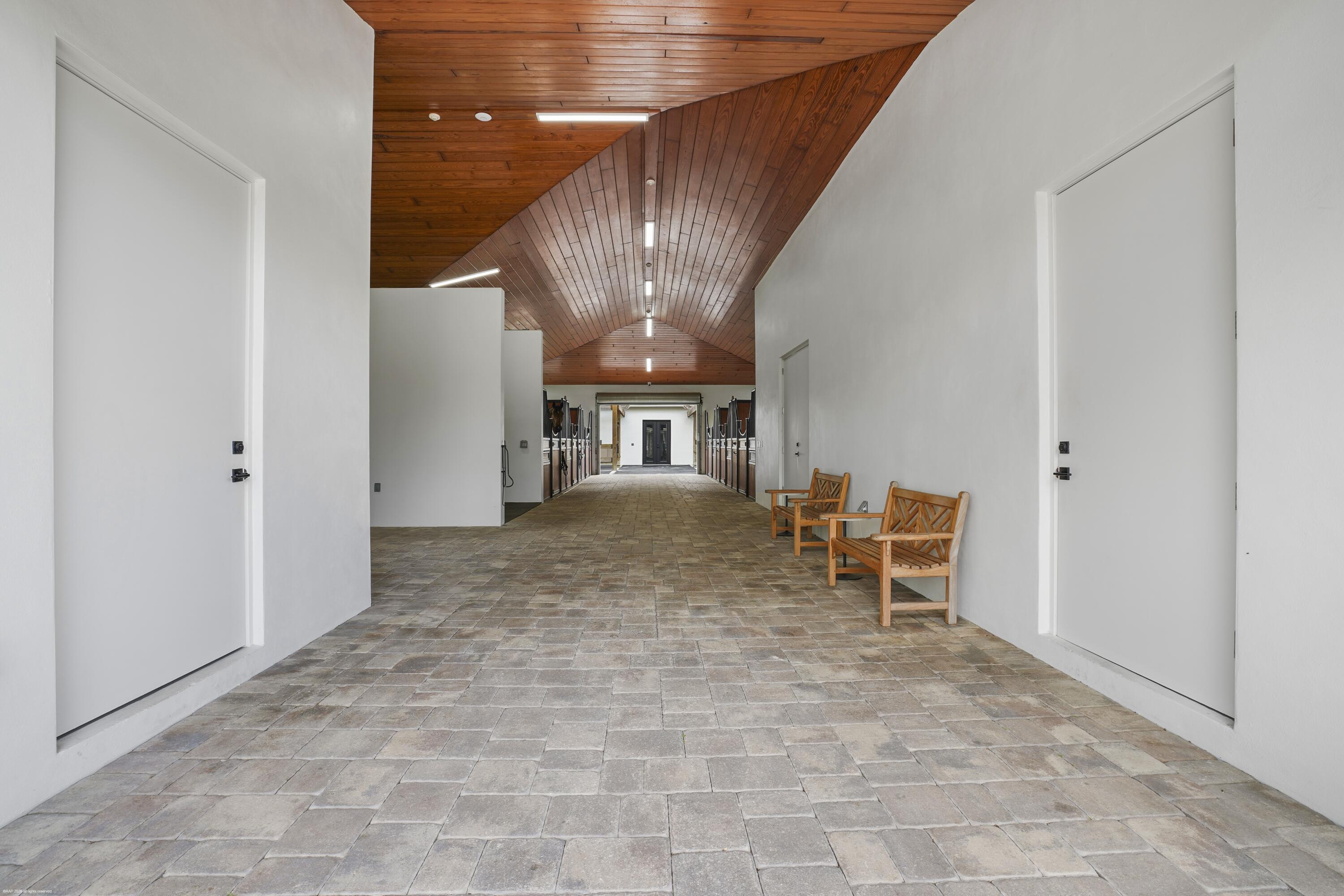 PALM BEACH POINT - Residential