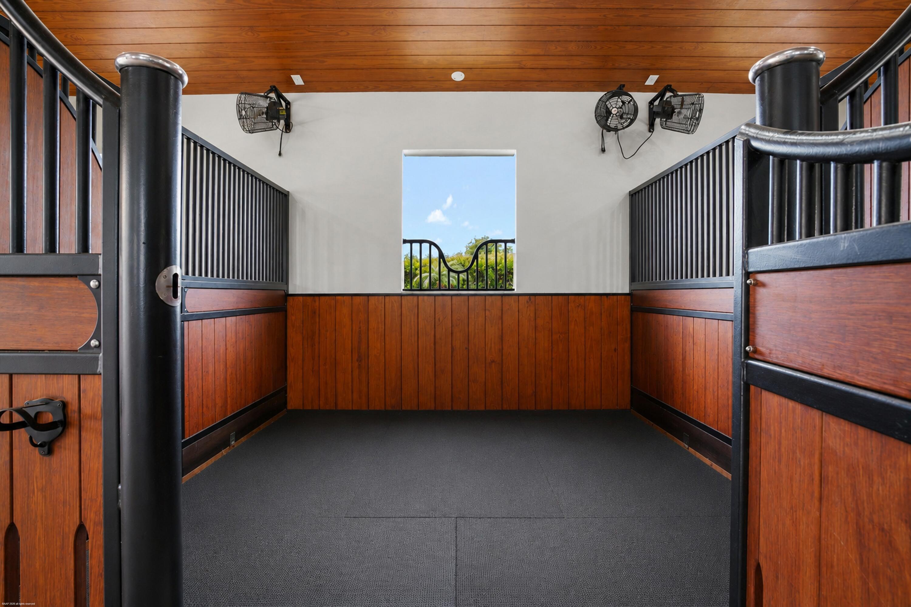 PALM BEACH POINT - Residential