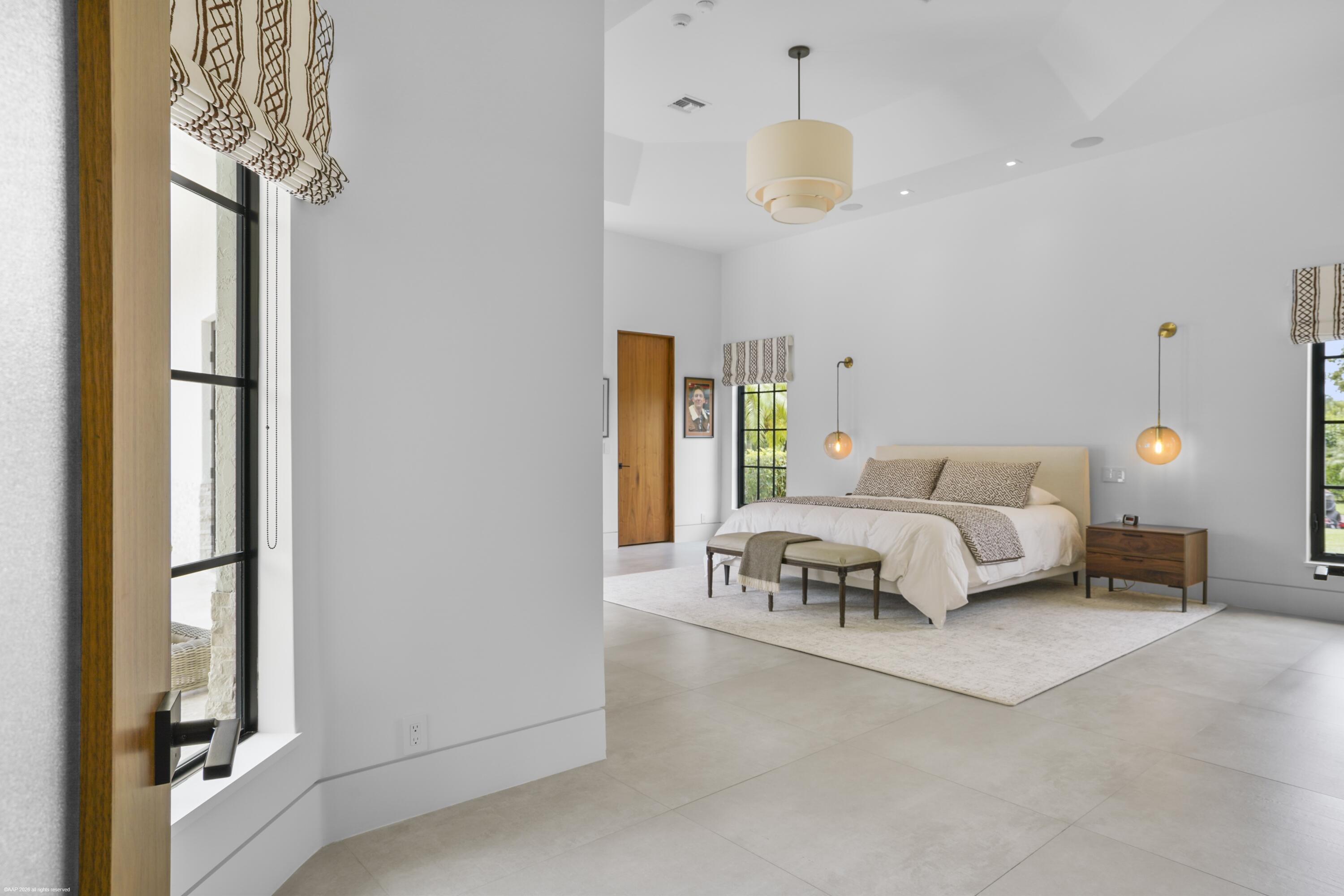 PALM BEACH POINT - Residential