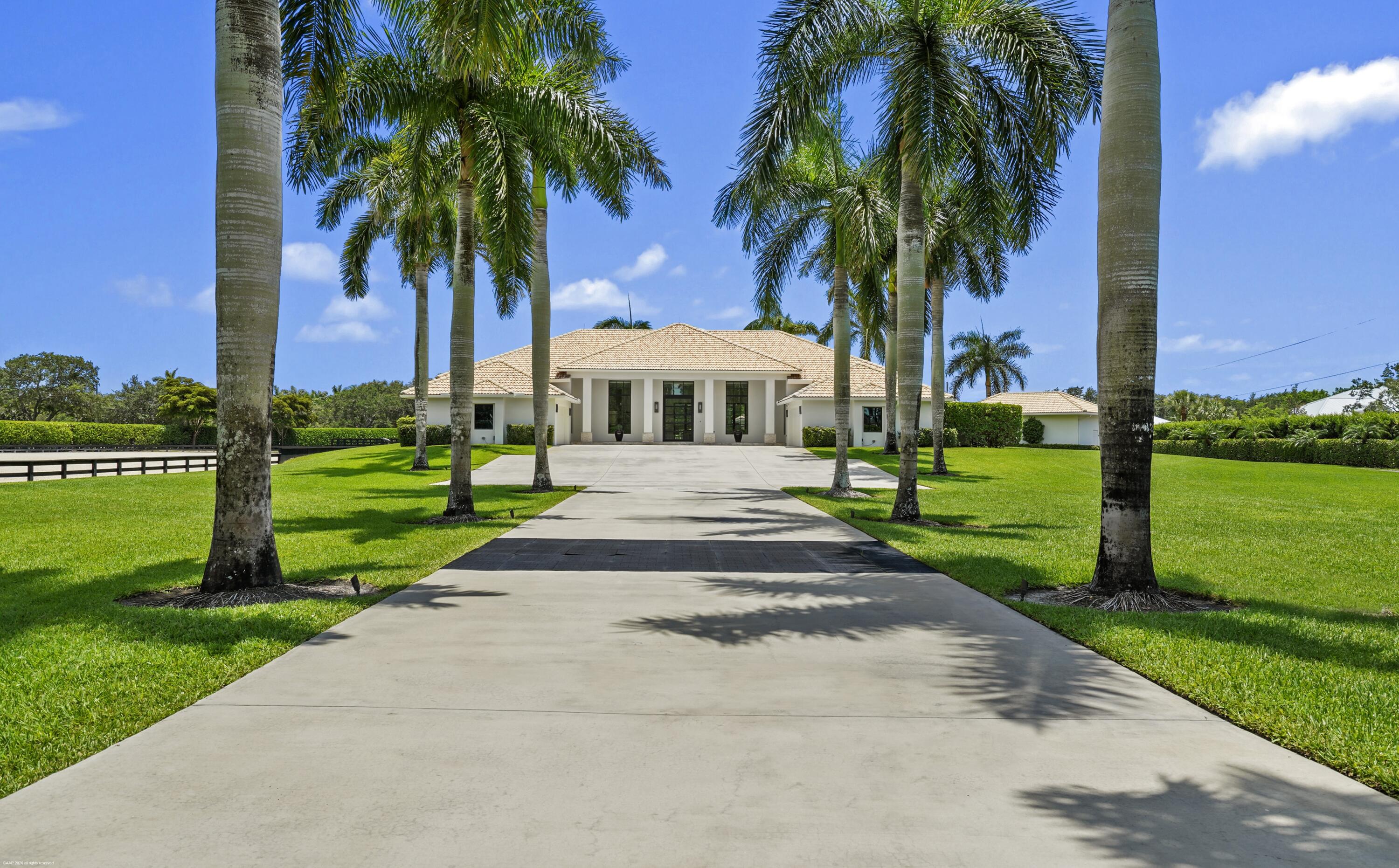 PALM BEACH POINT - Residential
