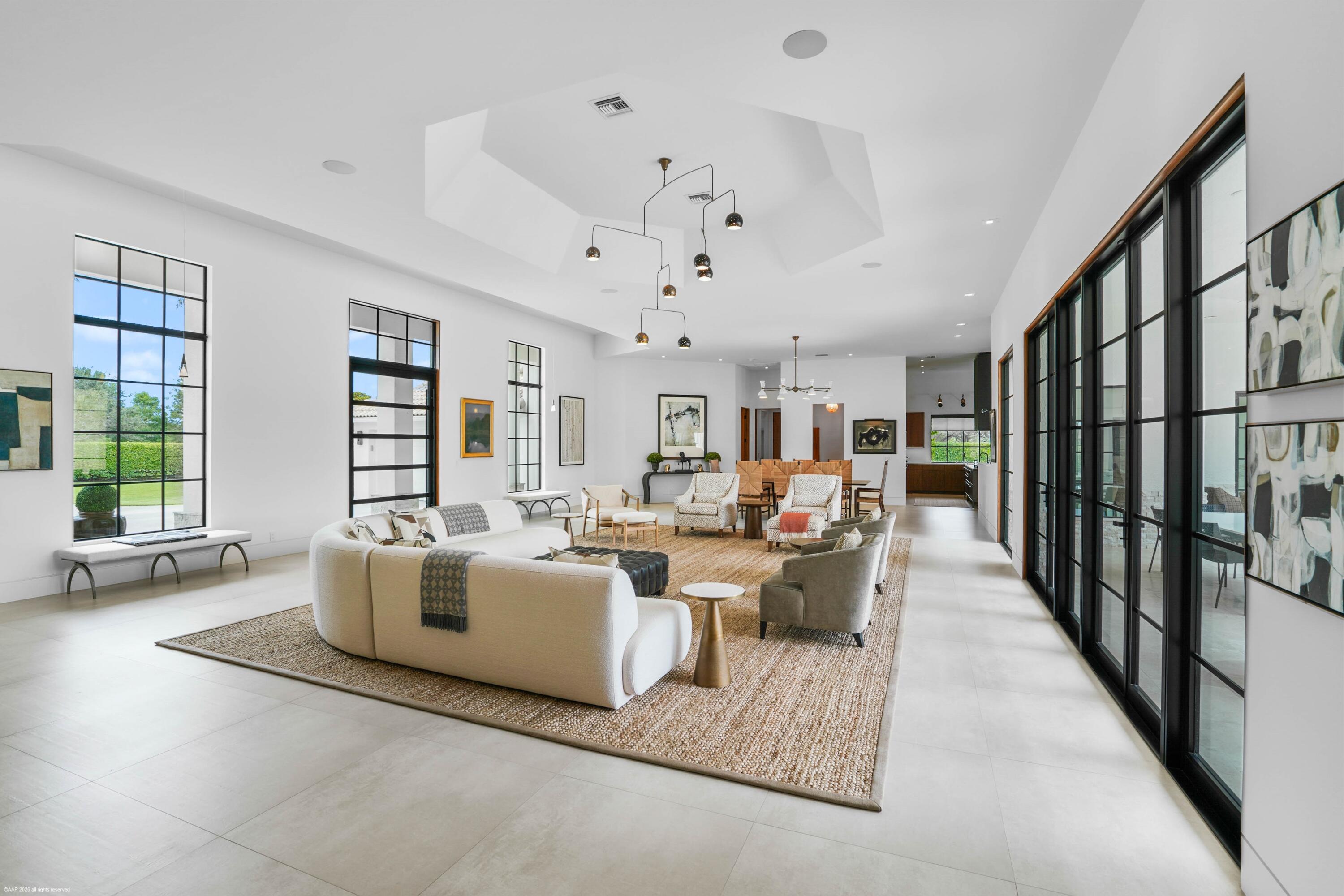 PALM BEACH POINT - Residential
