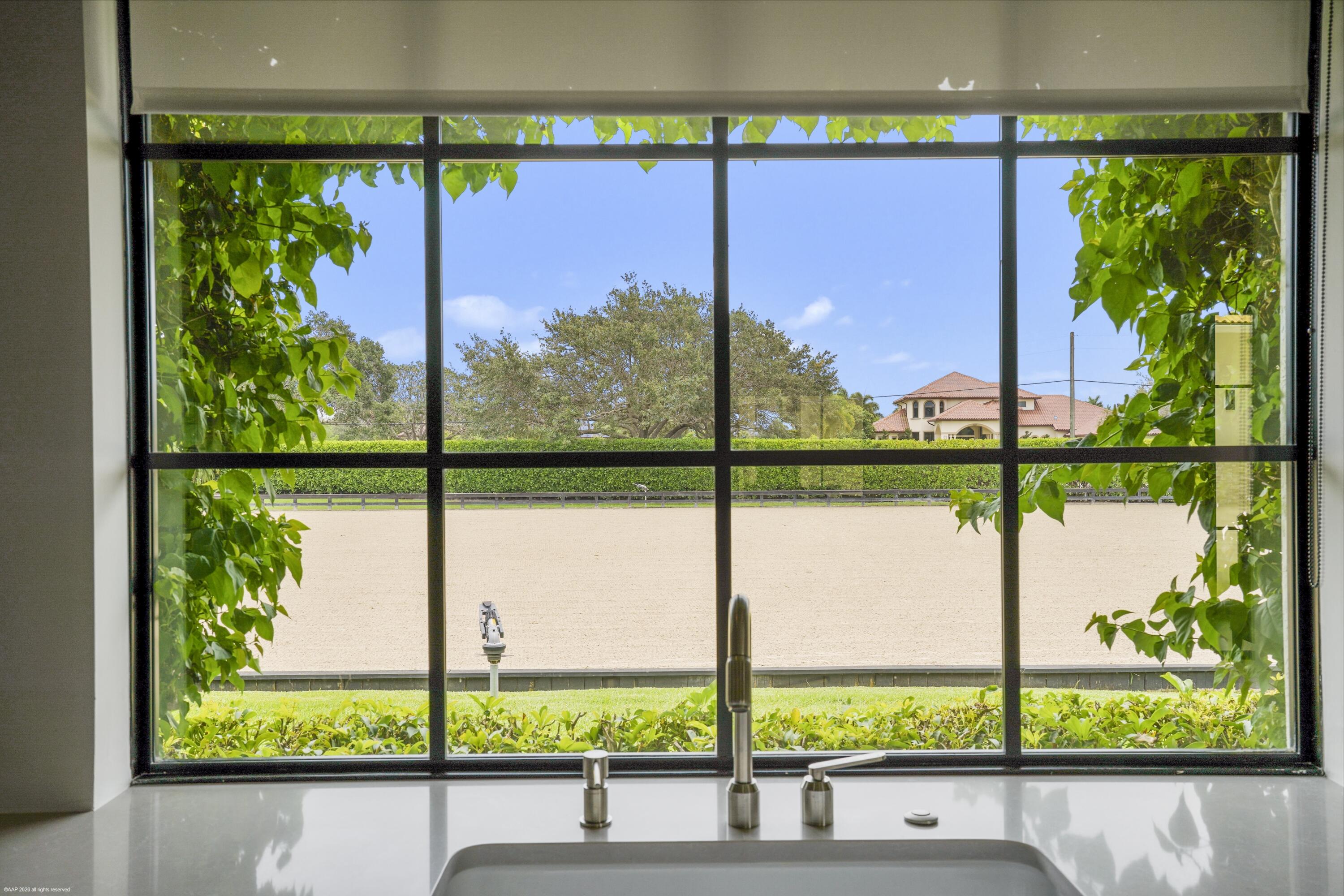 PALM BEACH POINT - Residential