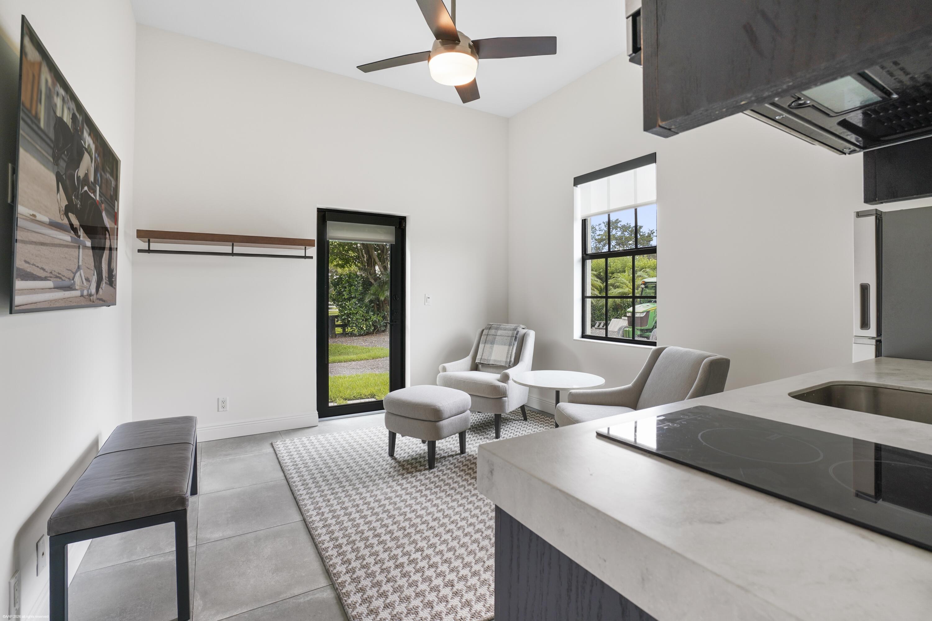 PALM BEACH POINT - Residential