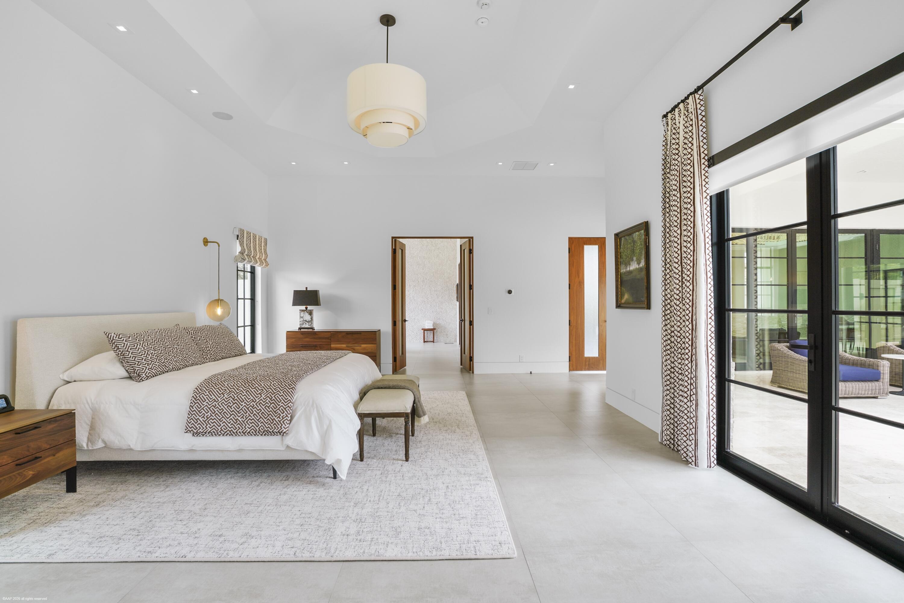 PALM BEACH POINT - Residential
