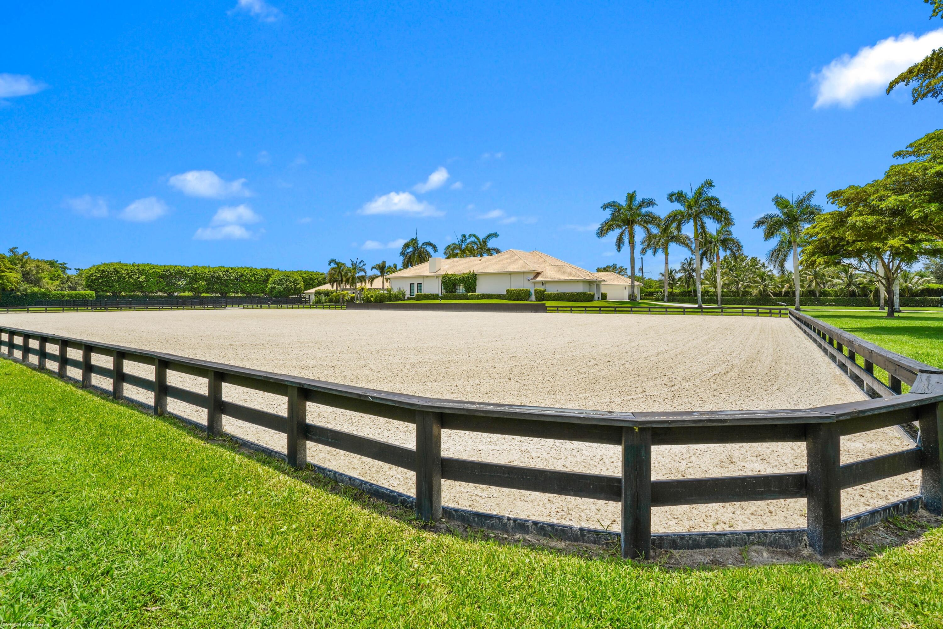 PALM BEACH POINT - Residential
