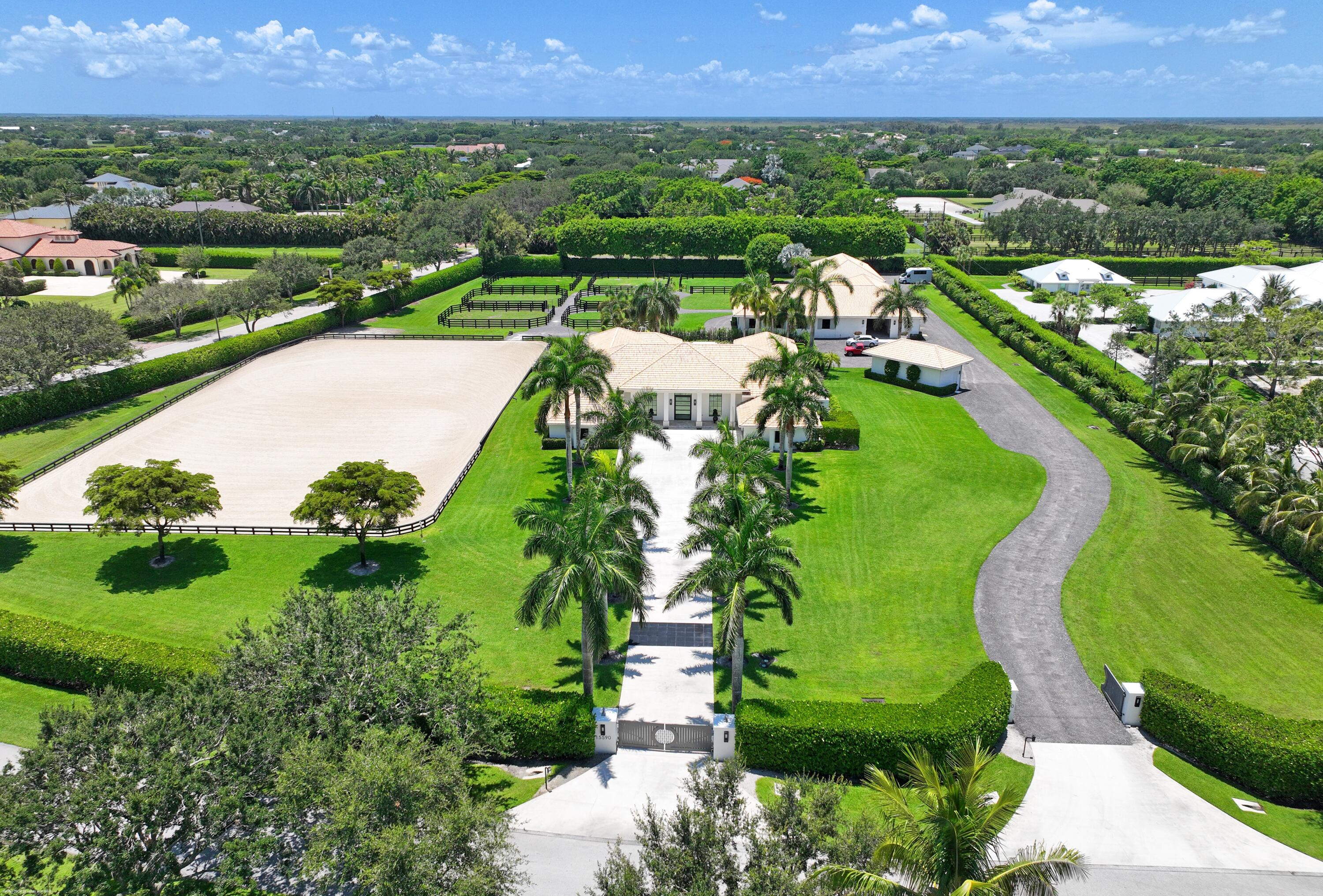 PALM BEACH POINT - Residential