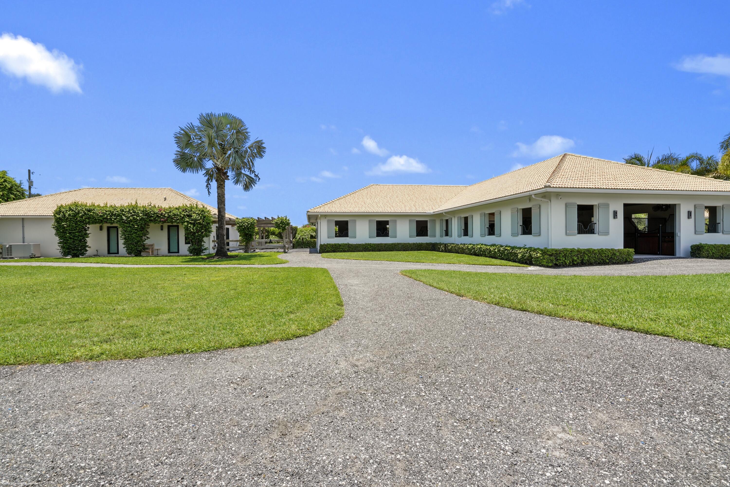 PALM BEACH POINT - Residential