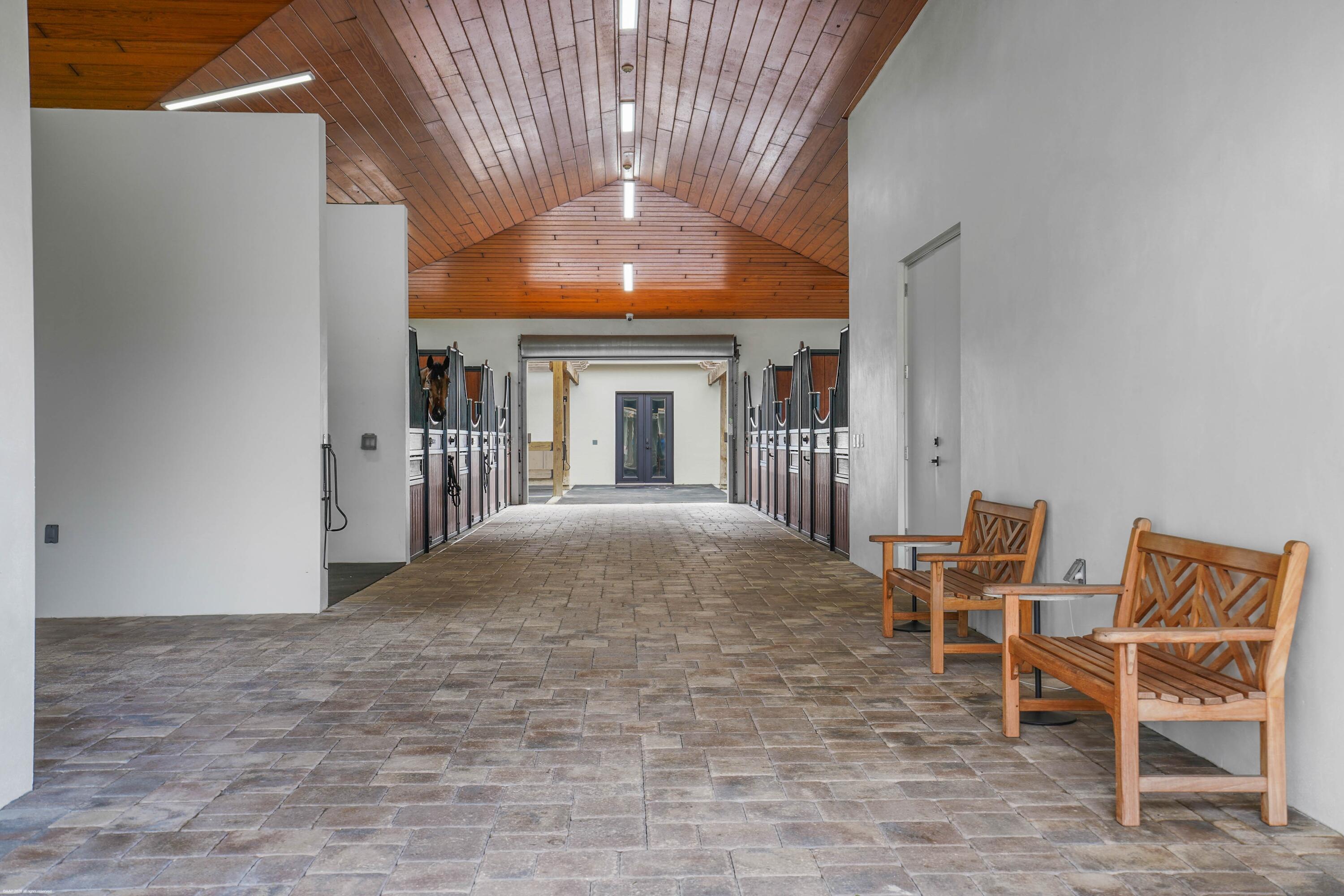 PALM BEACH POINT - Residential