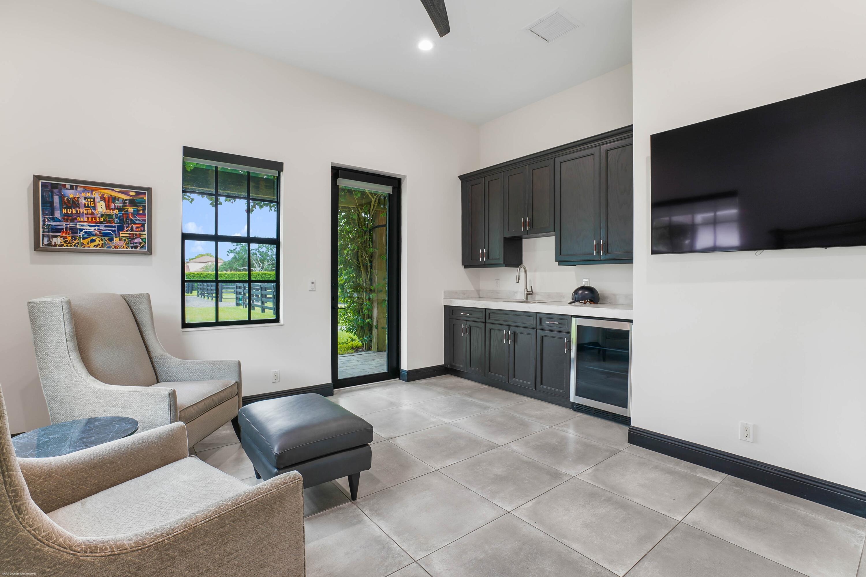 PALM BEACH POINT - Residential