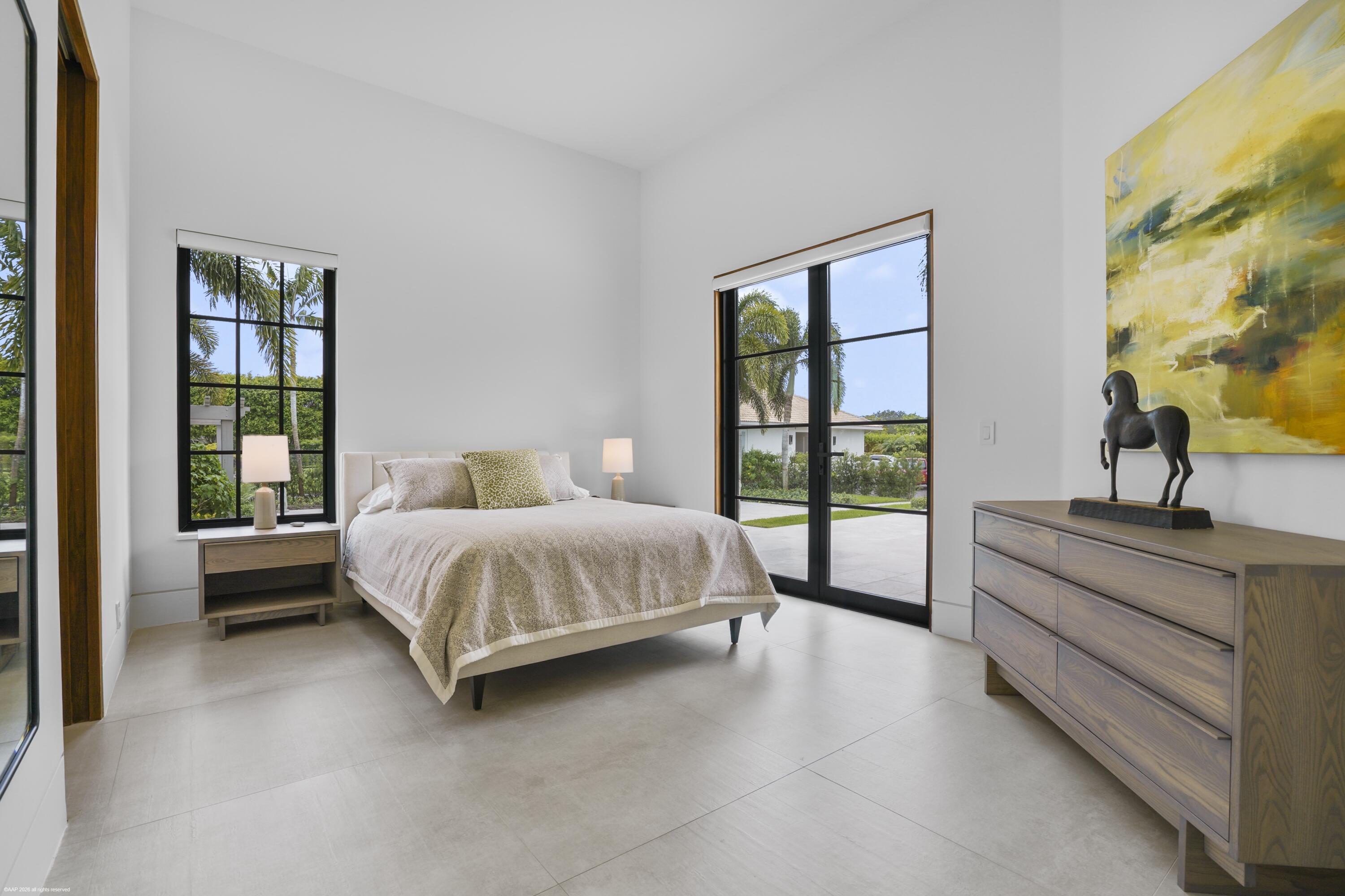 PALM BEACH POINT - Residential