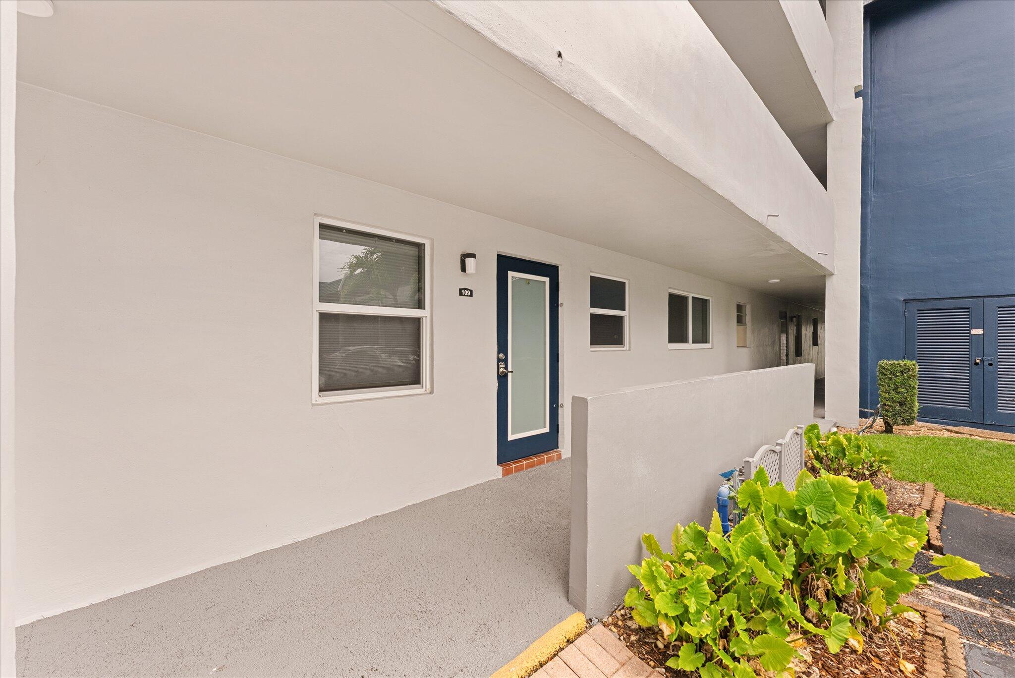 ORIOLE GOLF & TENNIS CLUB CONDO - Residential