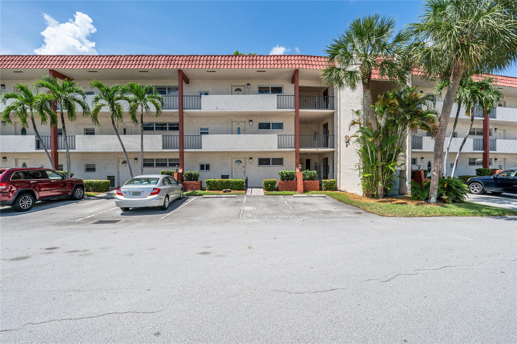 Hollybrook Golf & Tennis - Residential