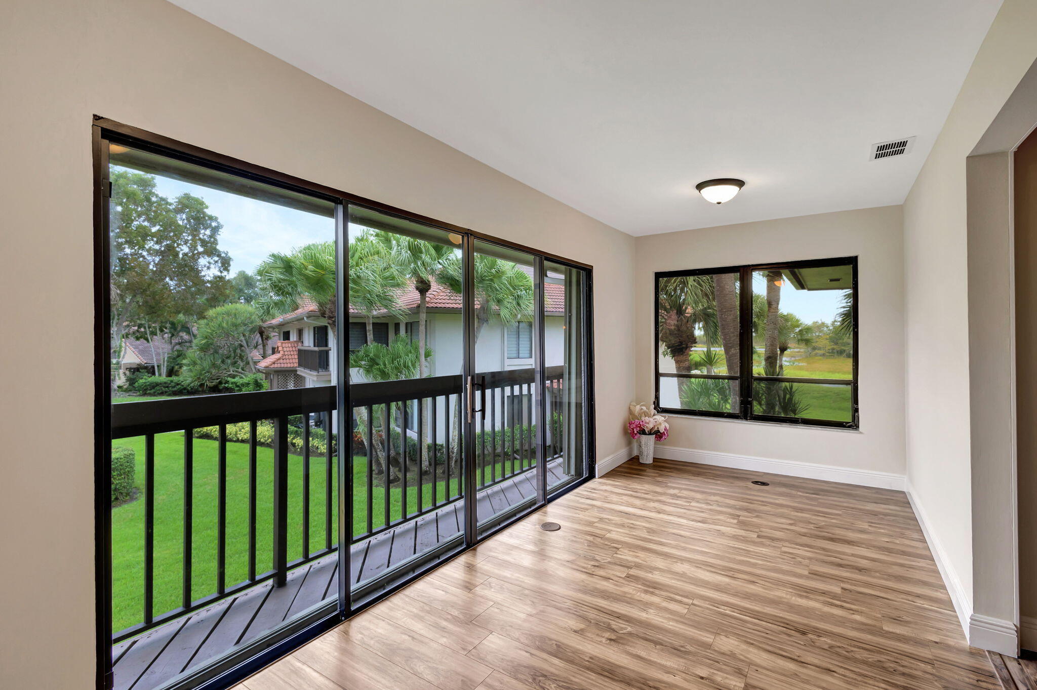 DUNBAR WOODS CONDO I II AND III IN OR4410P782, - Residential