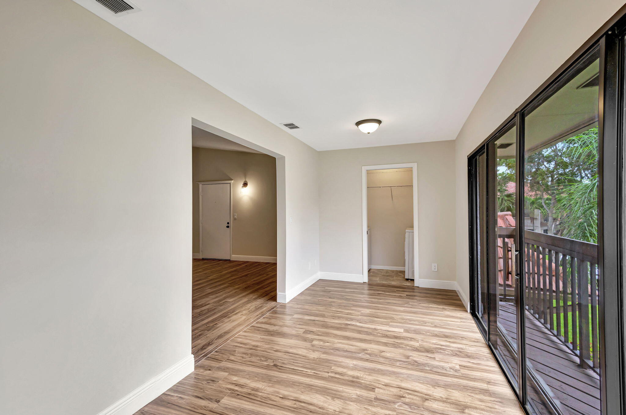 DUNBAR WOODS CONDO I II AND III IN OR4410P782, - Residential