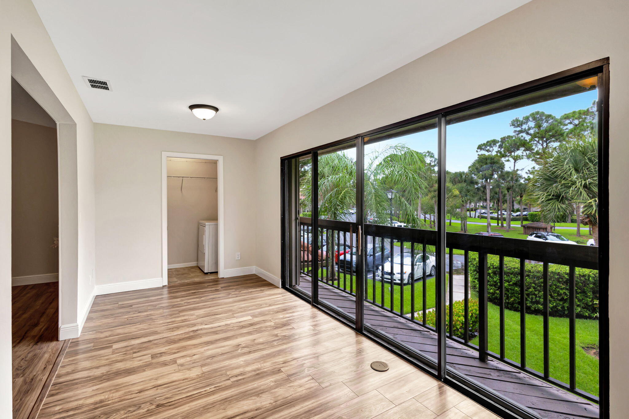 DUNBAR WOODS CONDO I II AND III IN OR4410P782, - Residential