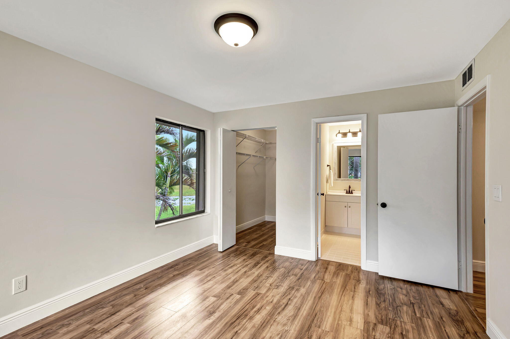 DUNBAR WOODS CONDO I II AND III IN OR4410P782, - Residential