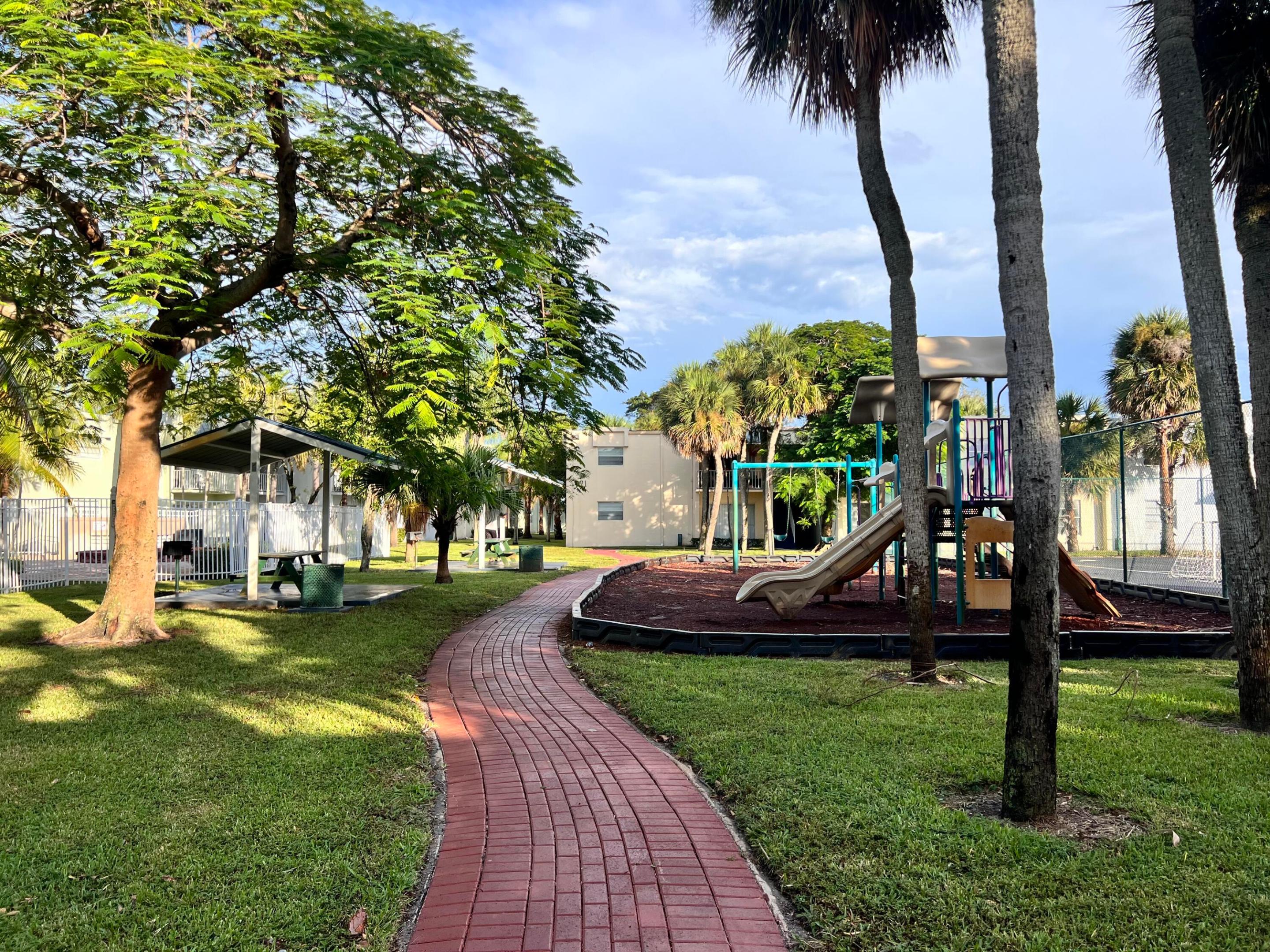 CLEAR LAKE PALMS CONDO - Residential
