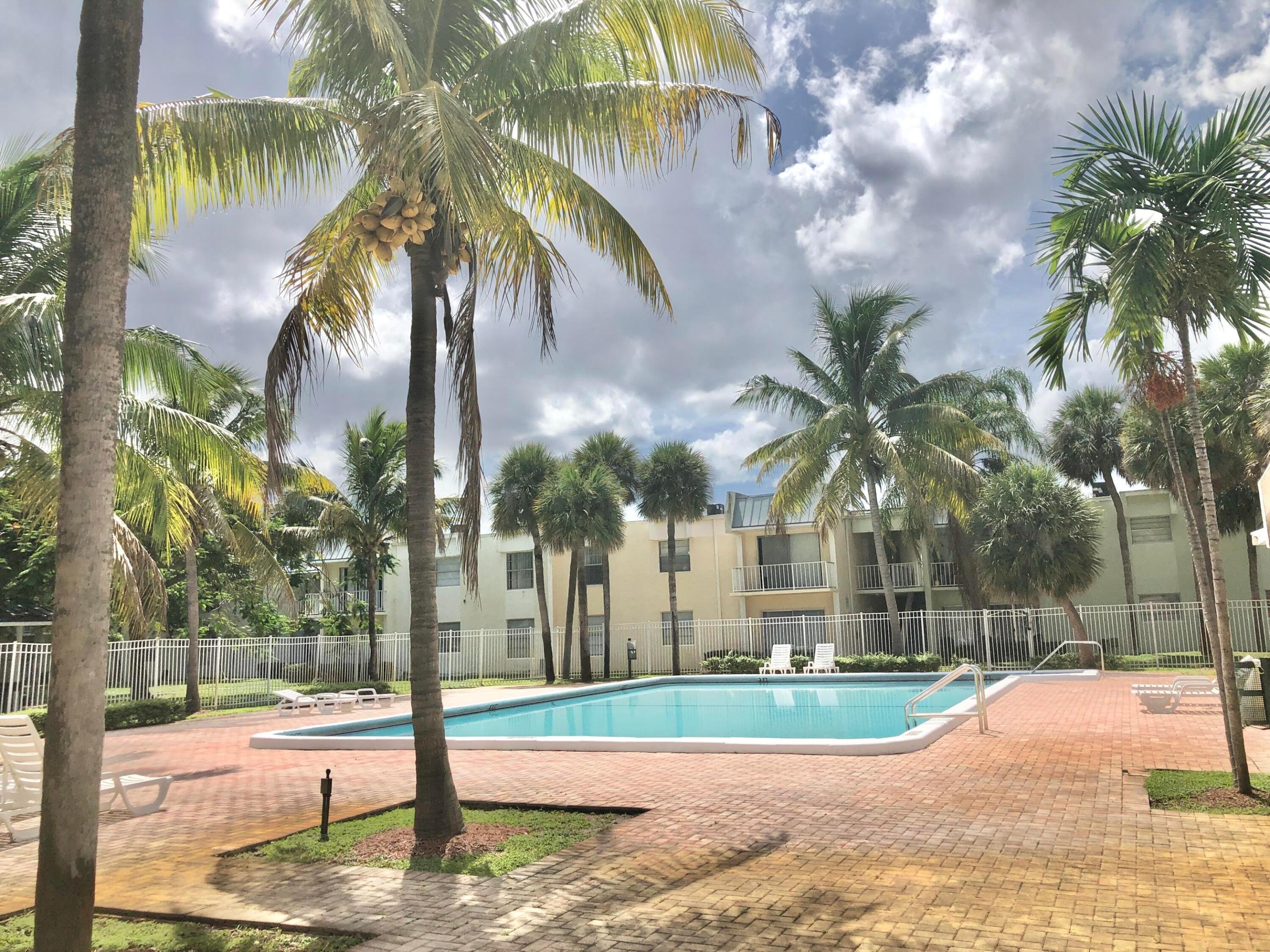 CLEAR LAKE PALMS CONDO - Residential