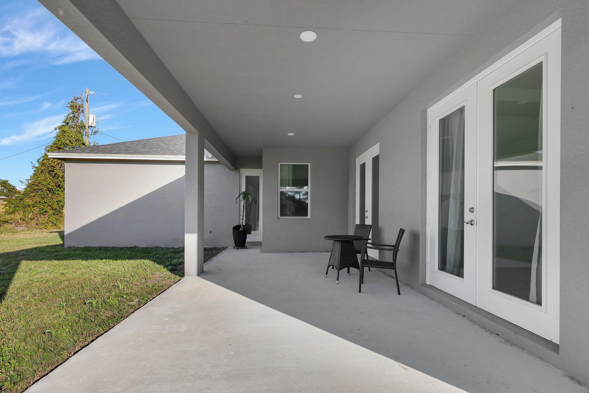 PORT ST LUCIE SECTION 19 - Residential Lease