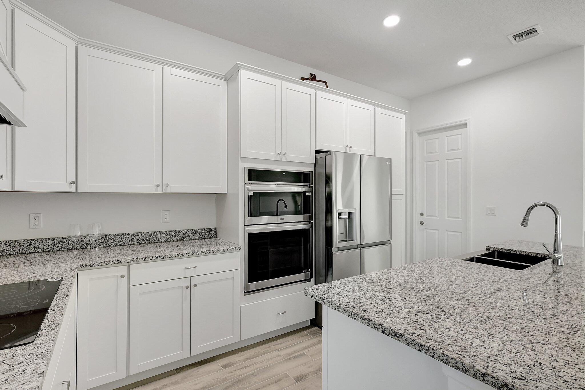 PORT ST LUCIE SECTION 19 - Residential Lease