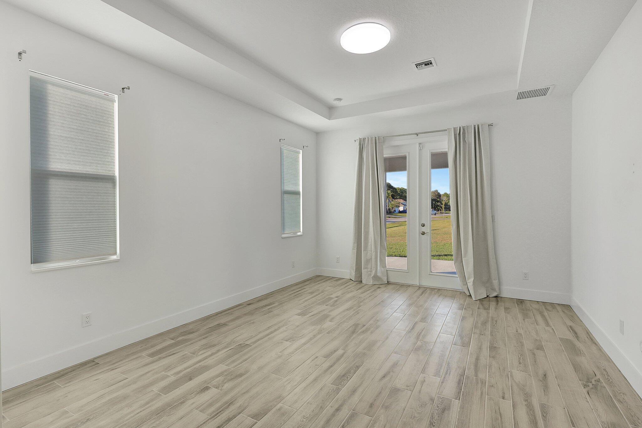 PORT ST LUCIE SECTION 19 - Residential Lease