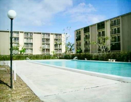 LAKESHORE AT UNIVERSITY - Residential