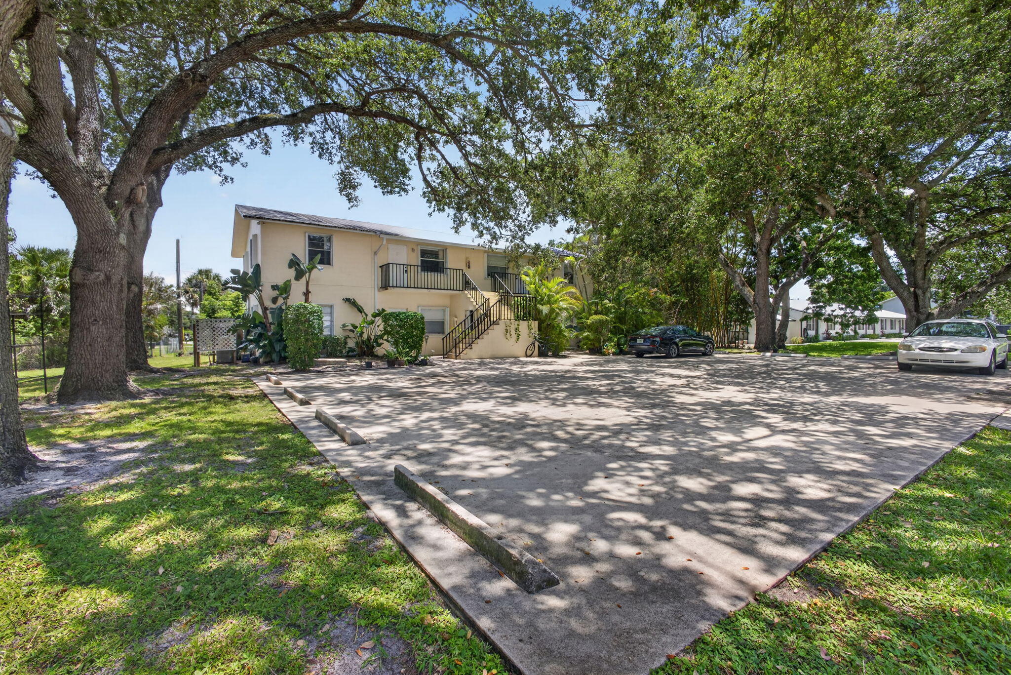 Palm City Gardens - Residential Lease