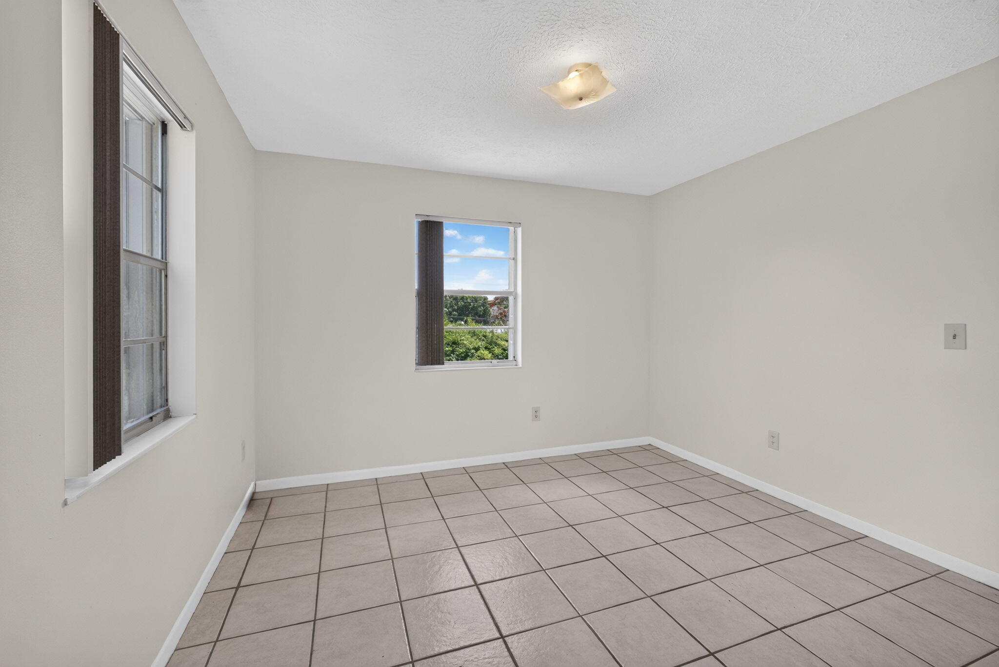 Palm City Gardens - Residential Lease