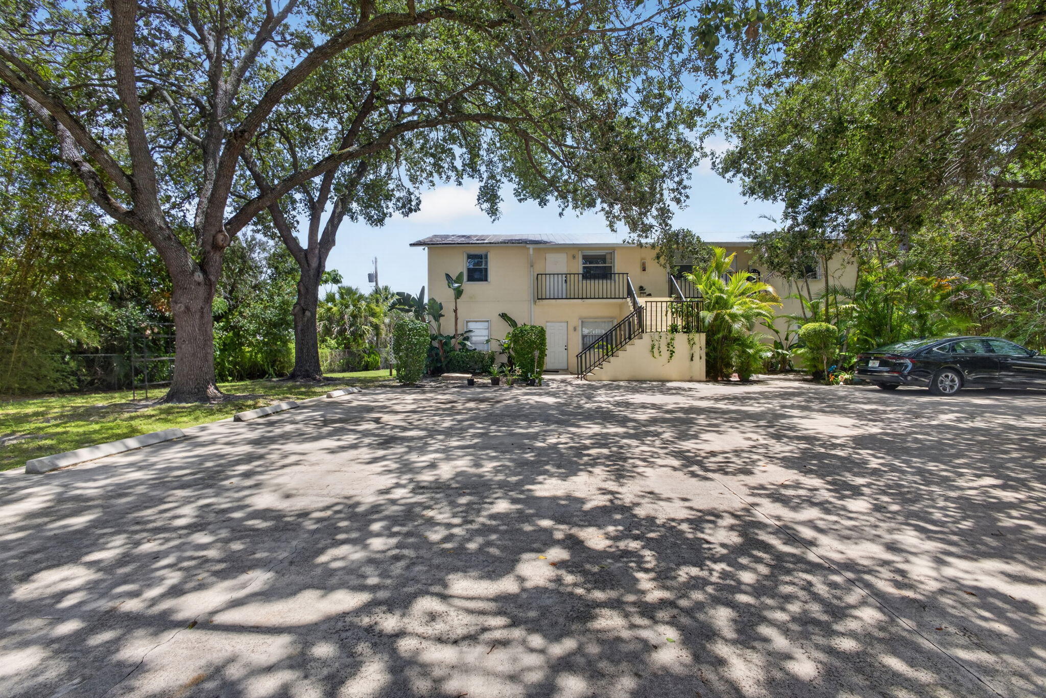 Palm City Gardens - Residential Lease