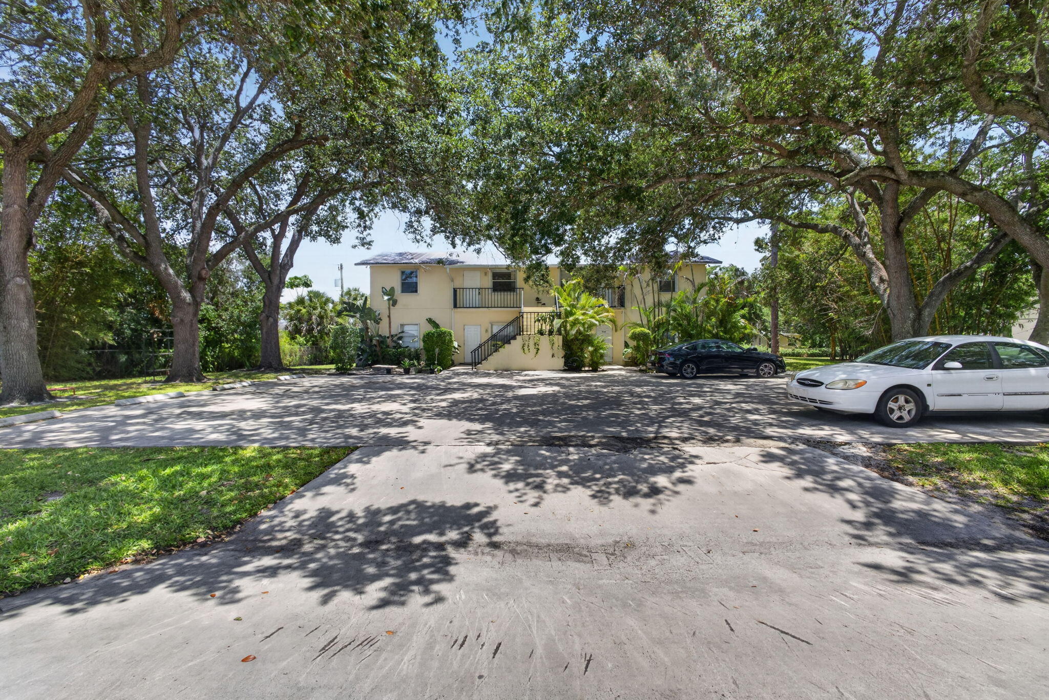 Palm City Gardens - Residential Lease