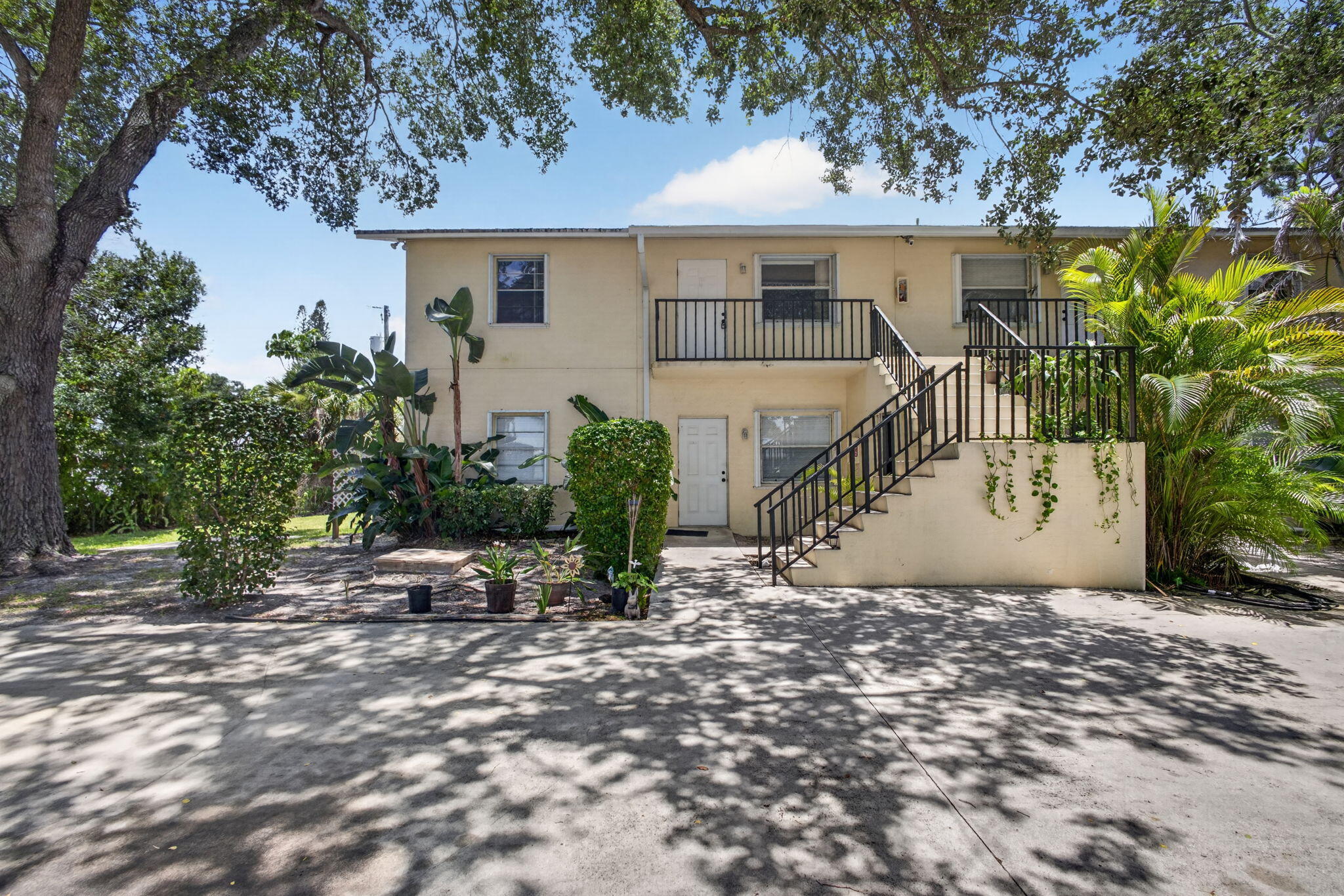 Palm City Gardens - Residential Lease