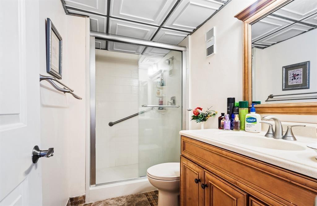ASHMONT CONDOMINIUM E - Residential