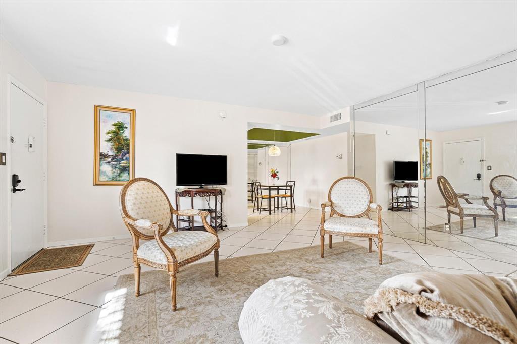 ASHMONT CONDOMINIUM E - Residential