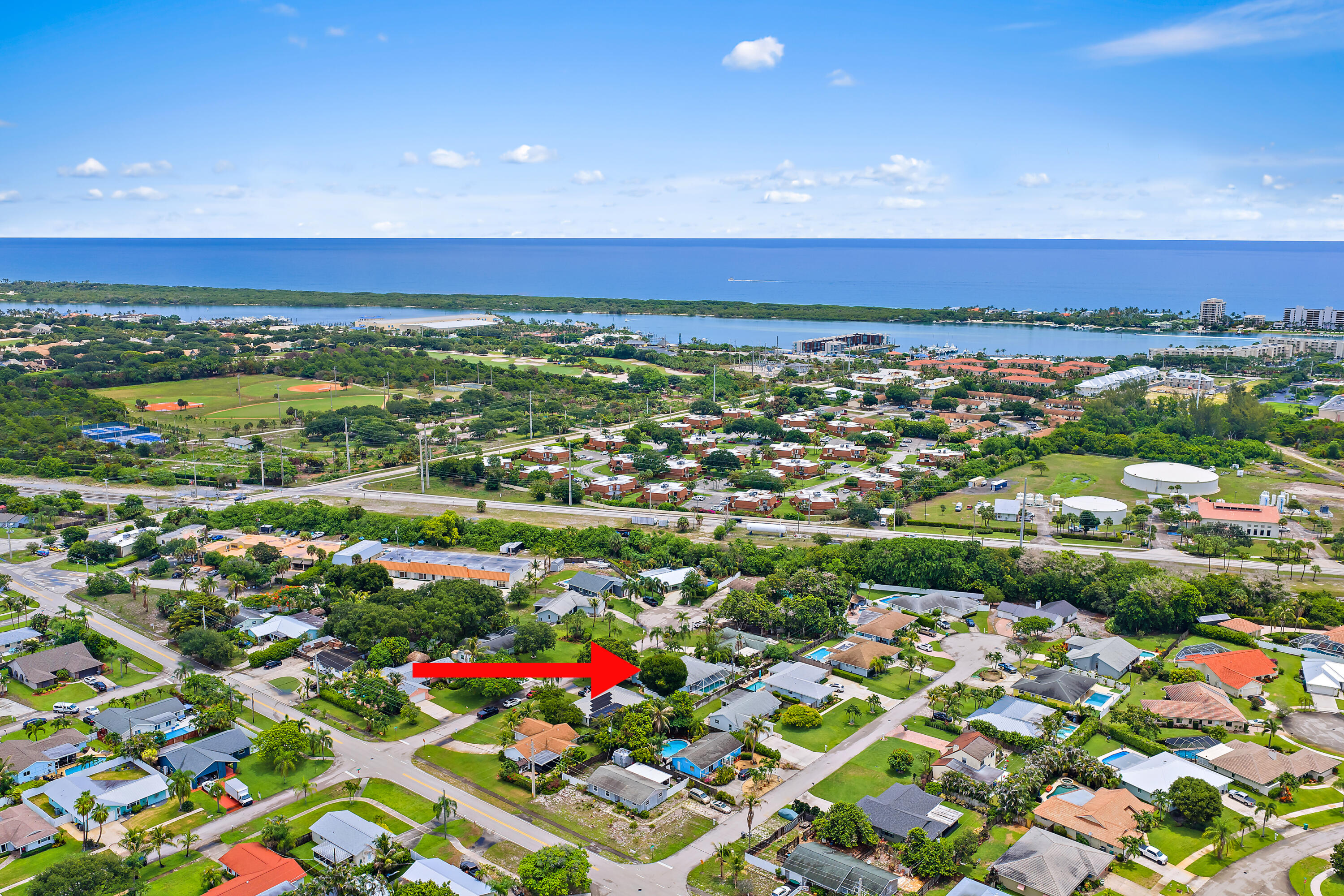 TEQUESTA PINES - Residential