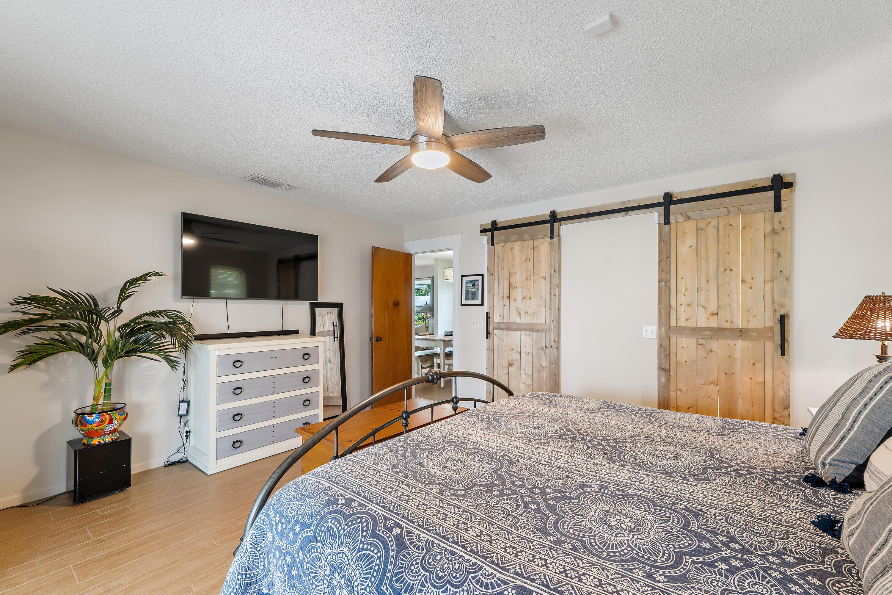 TEQUESTA PINES - Residential