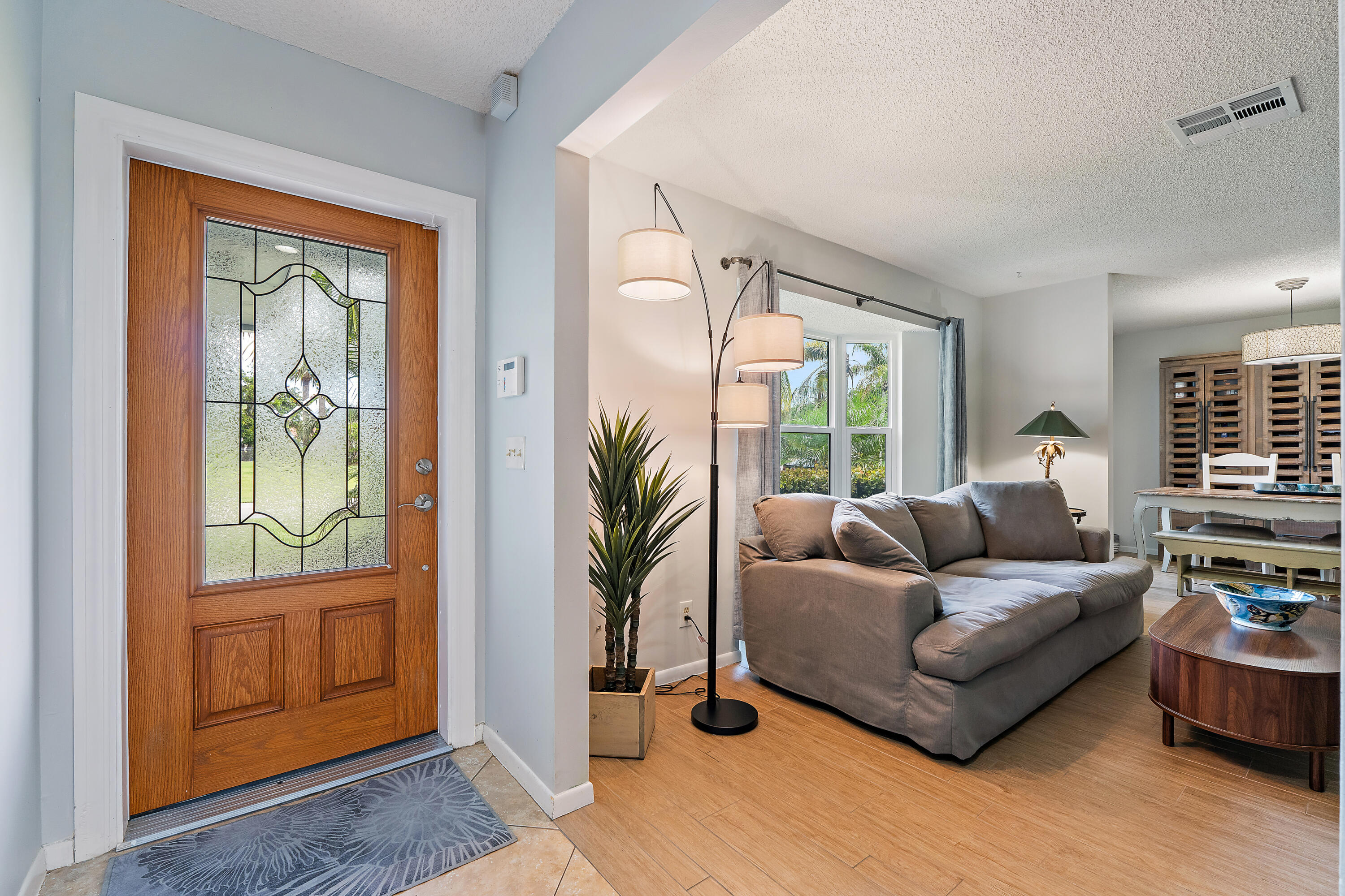 TEQUESTA PINES - Residential