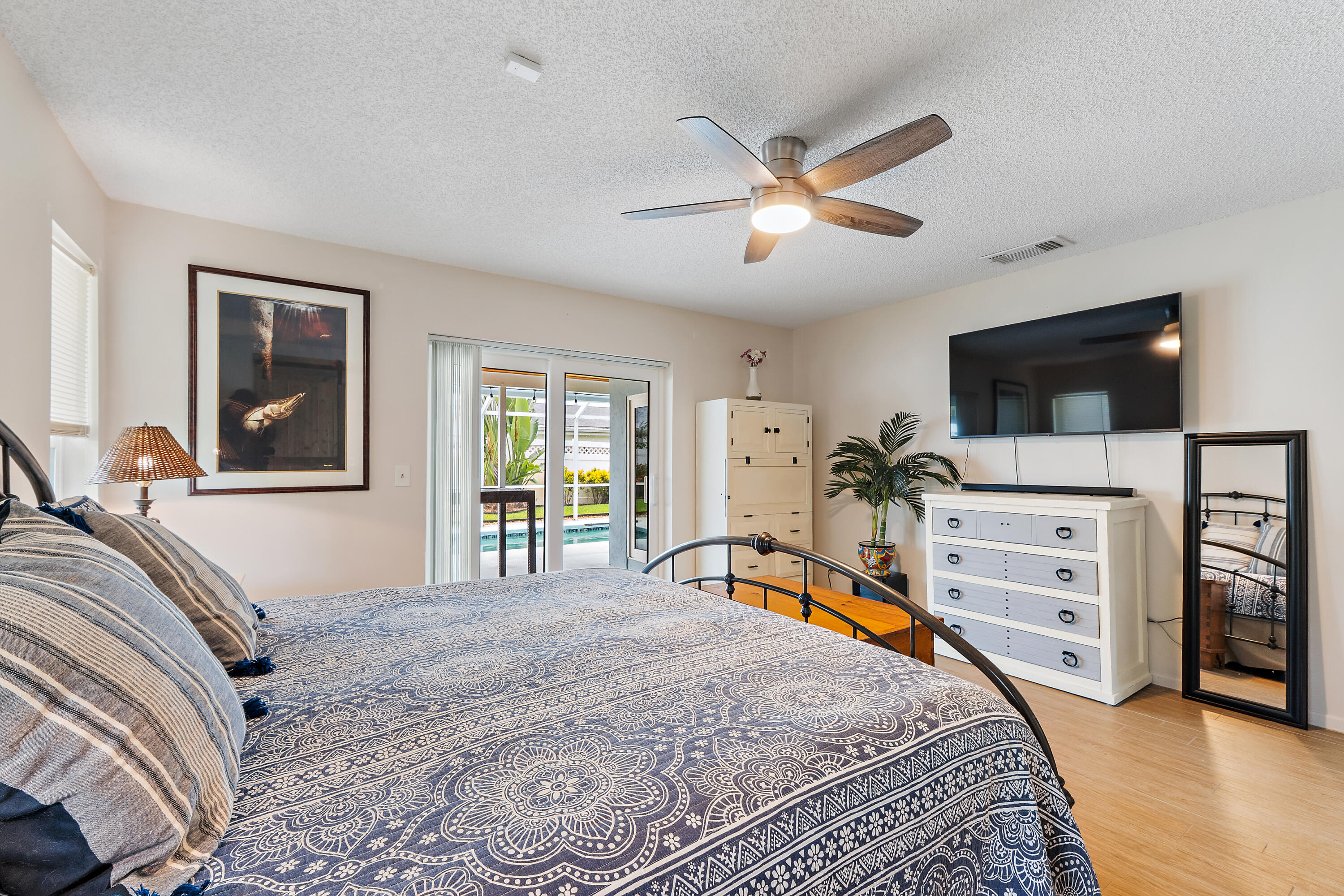 TEQUESTA PINES - Residential