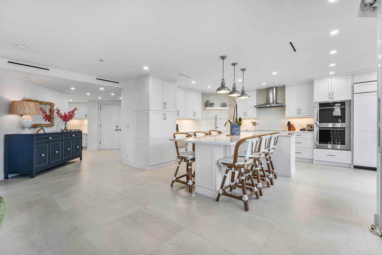 PALM BEACH HAMPTON CONDO - Residential