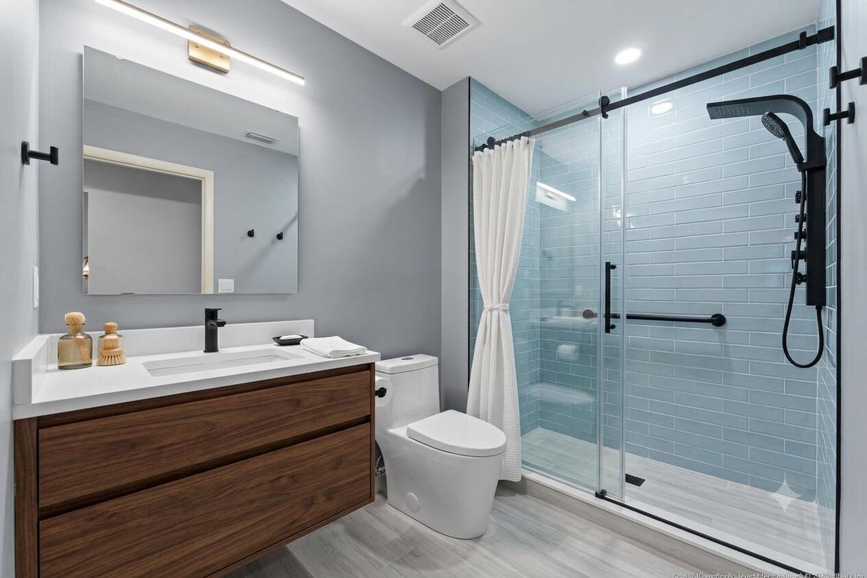 PALM CLUB VILLAGE I CONDO - Residential