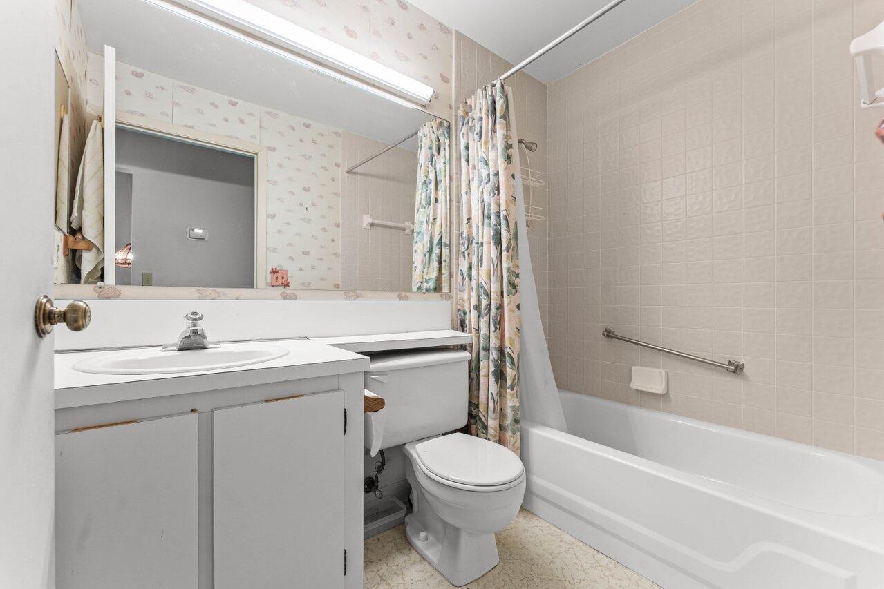 PALM CLUB VILLAGE I CONDO - Residential