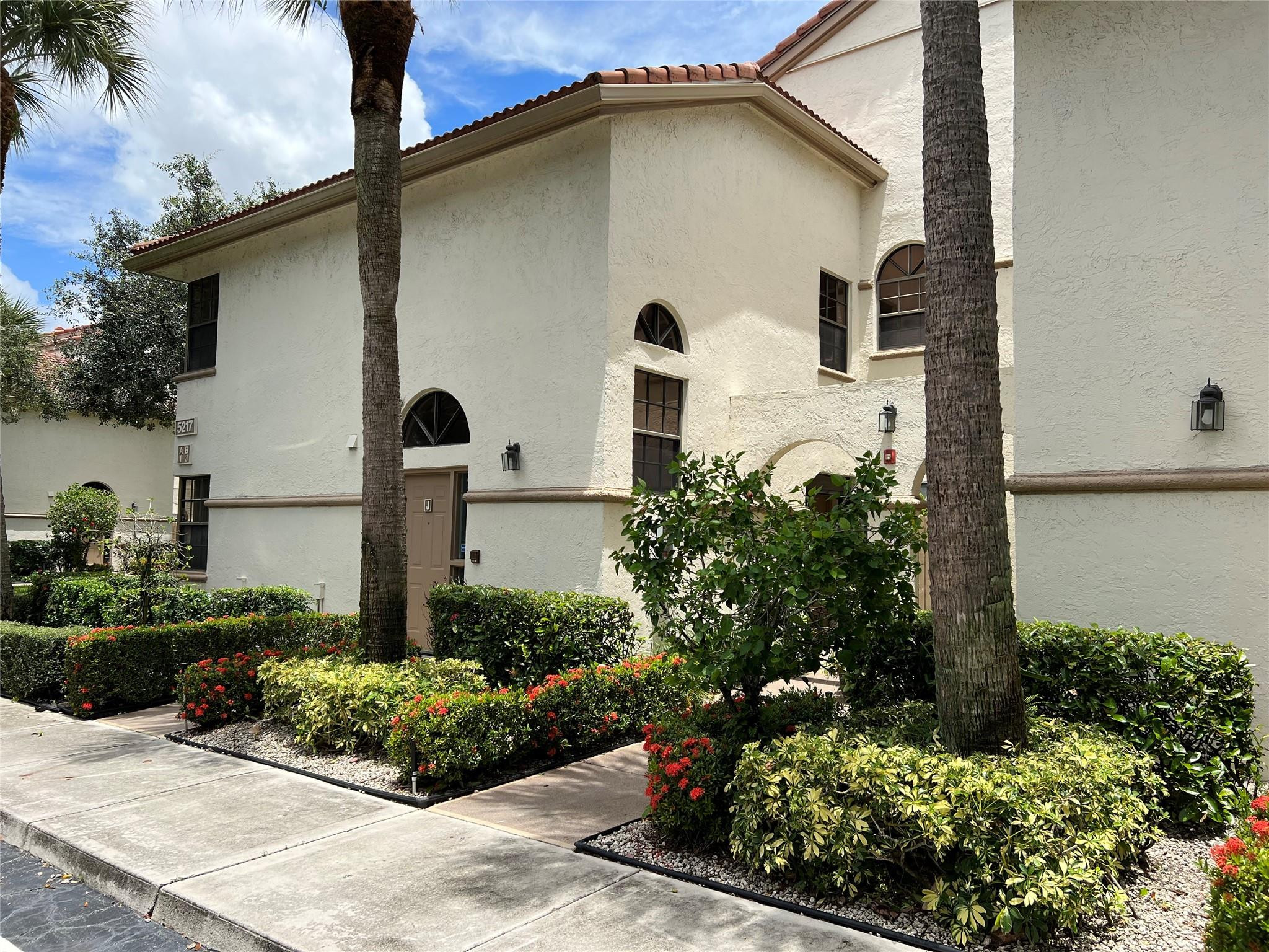 PLATINA / LUCENTE VILLAGE - Residential